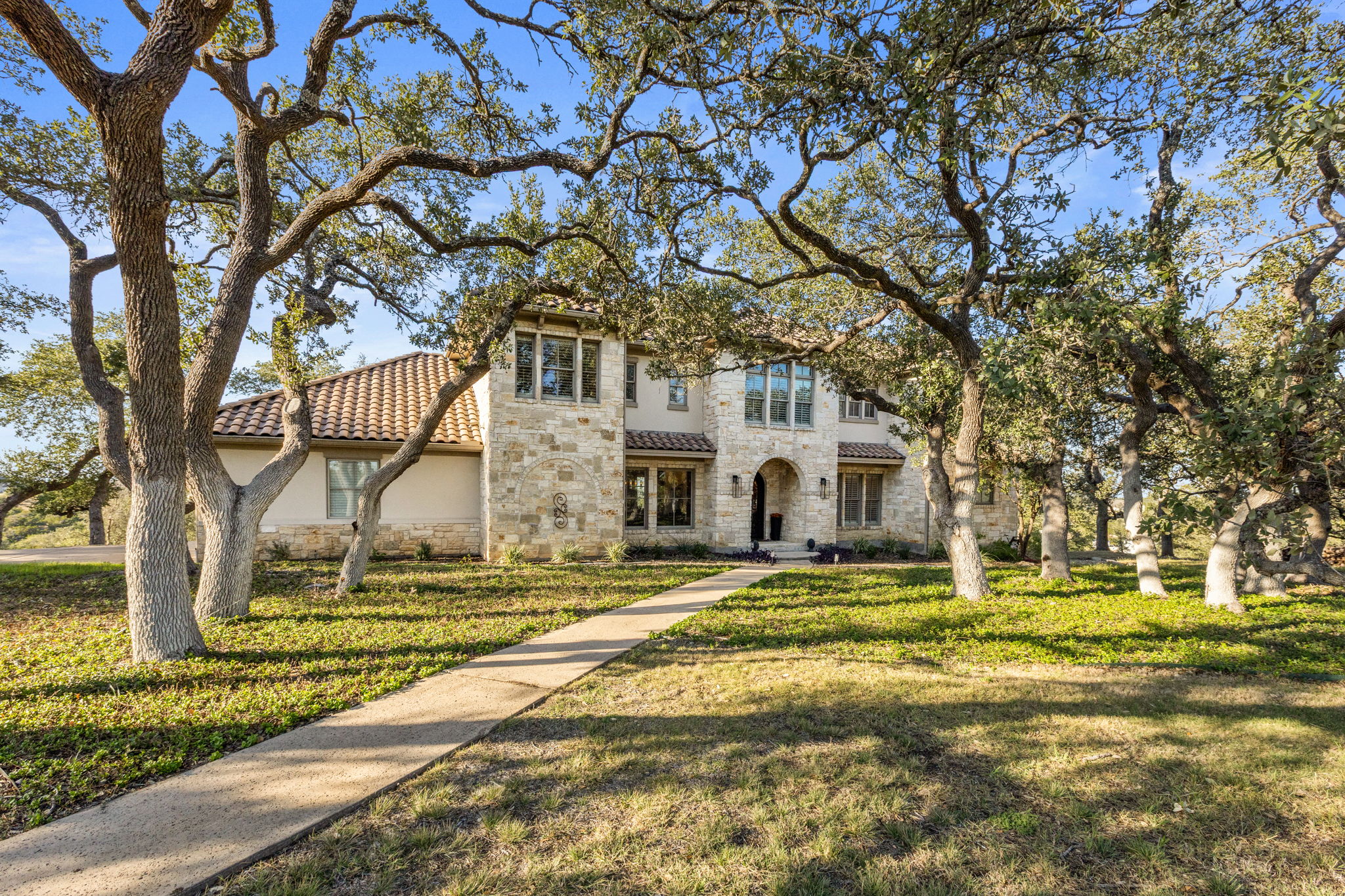 main property photo 38