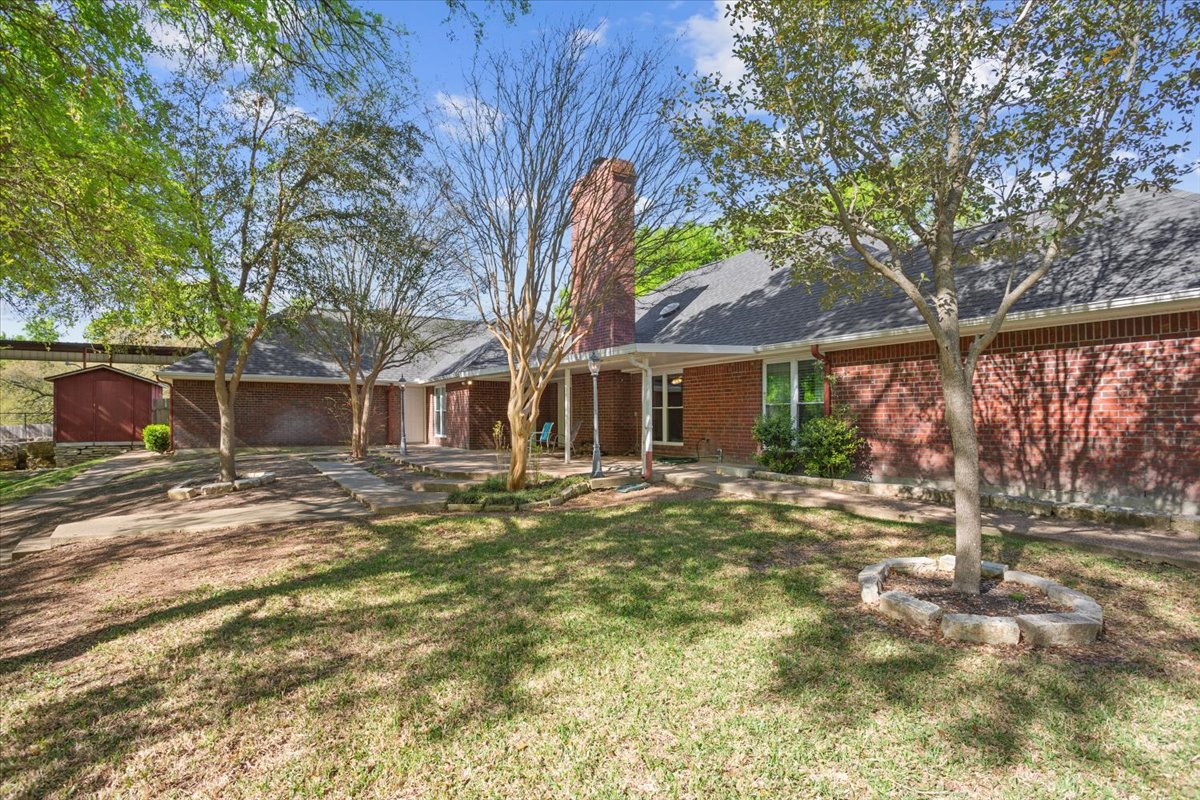 main property photo 32