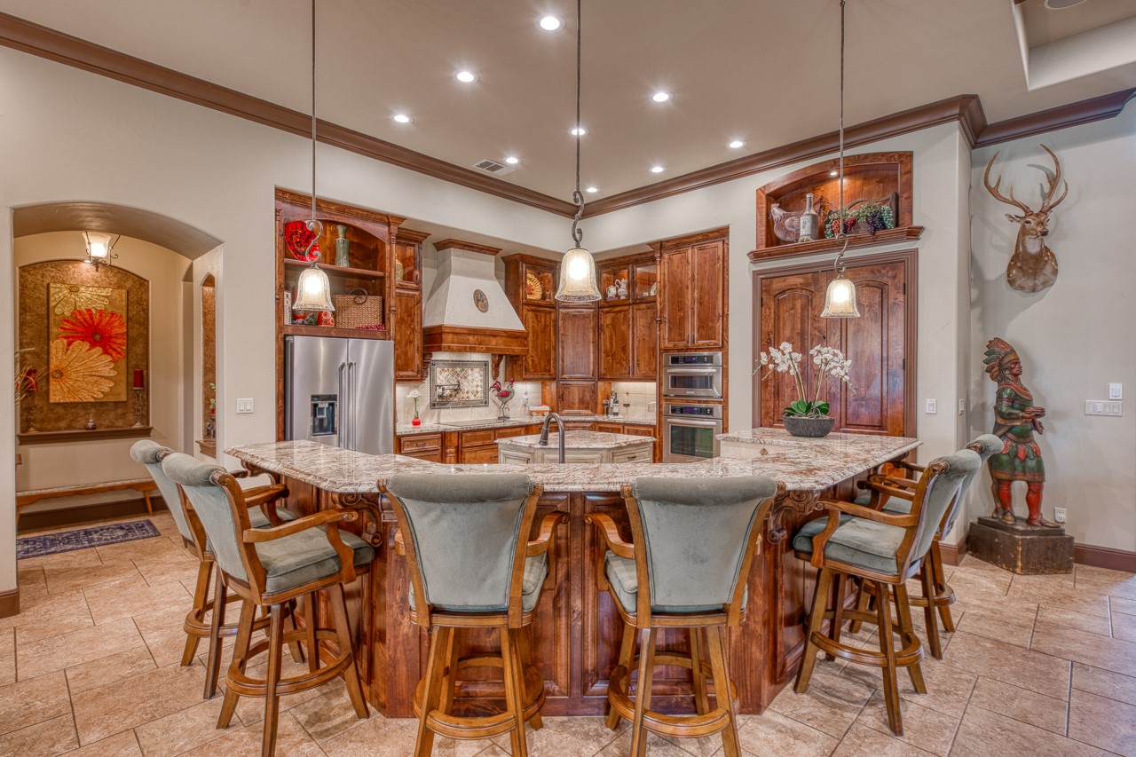 main property photo 12