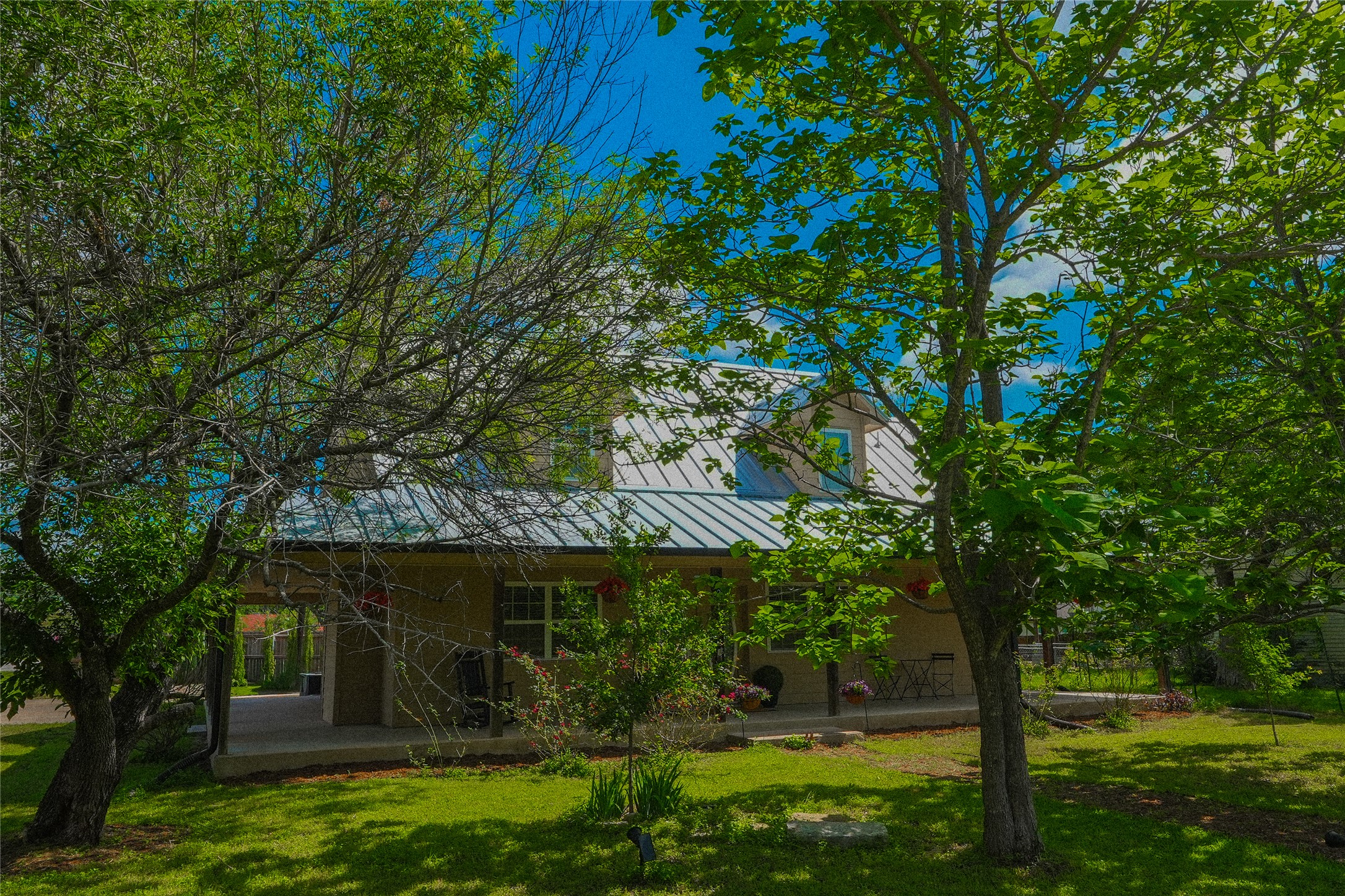 main property photo 27