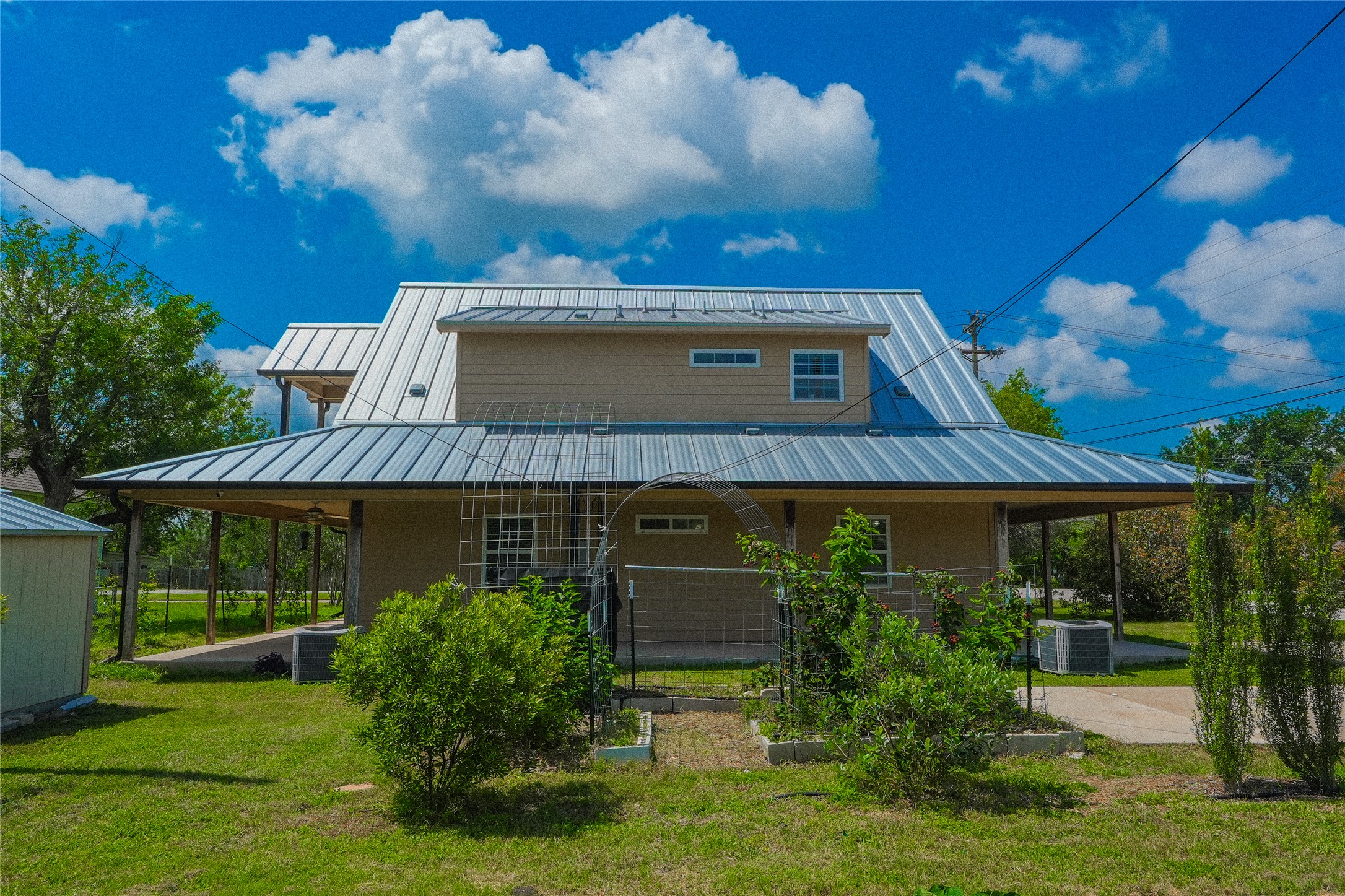 main property photo 31