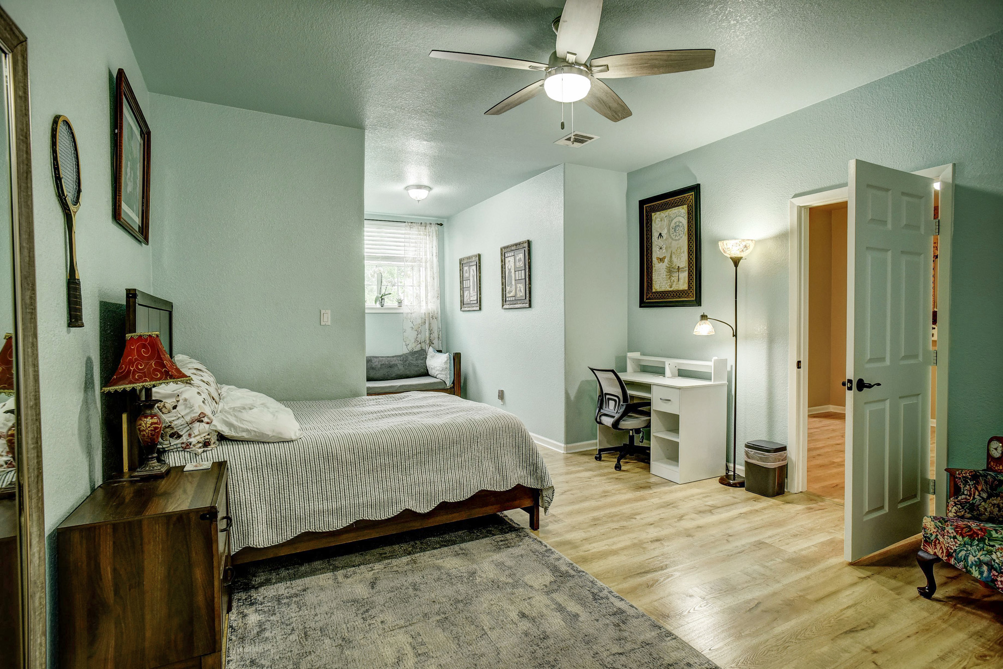 main property photo 23