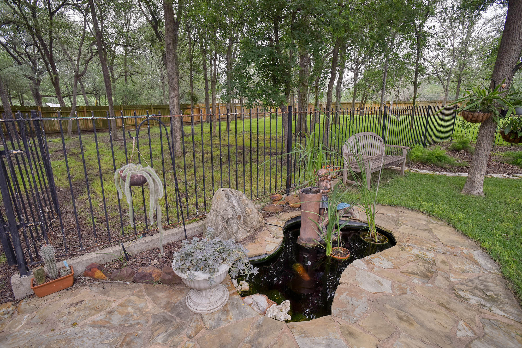 main property photo 33