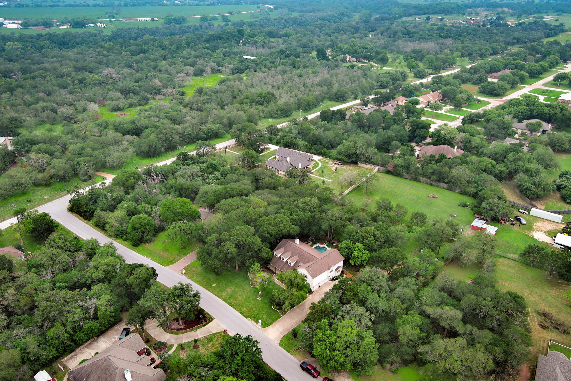 main property photo 39