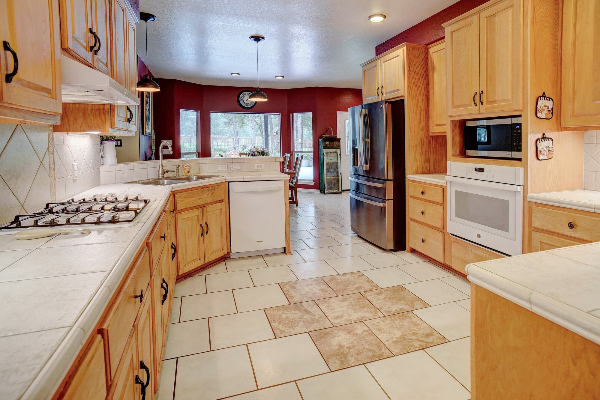 main property photo 7