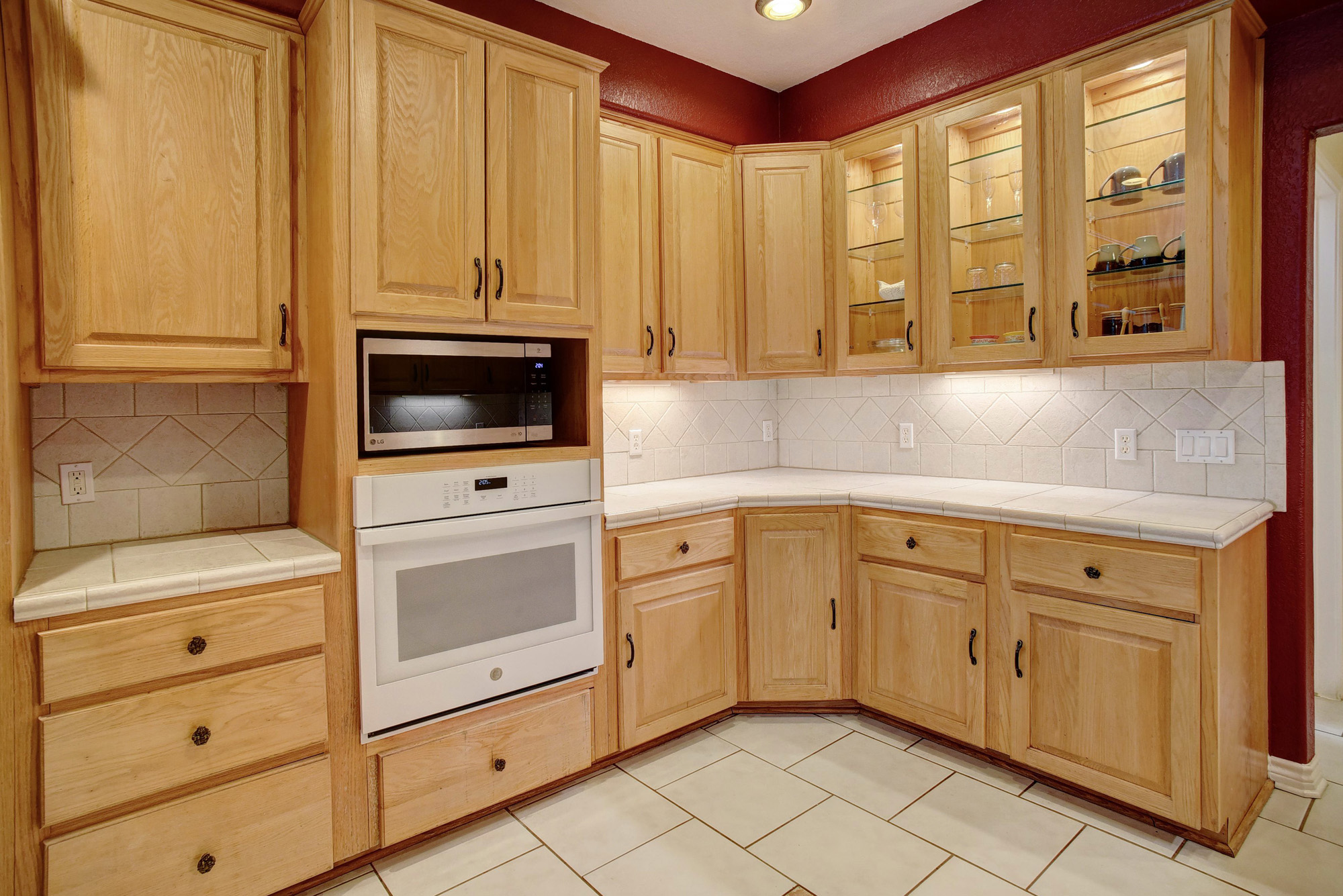 main property photo 8