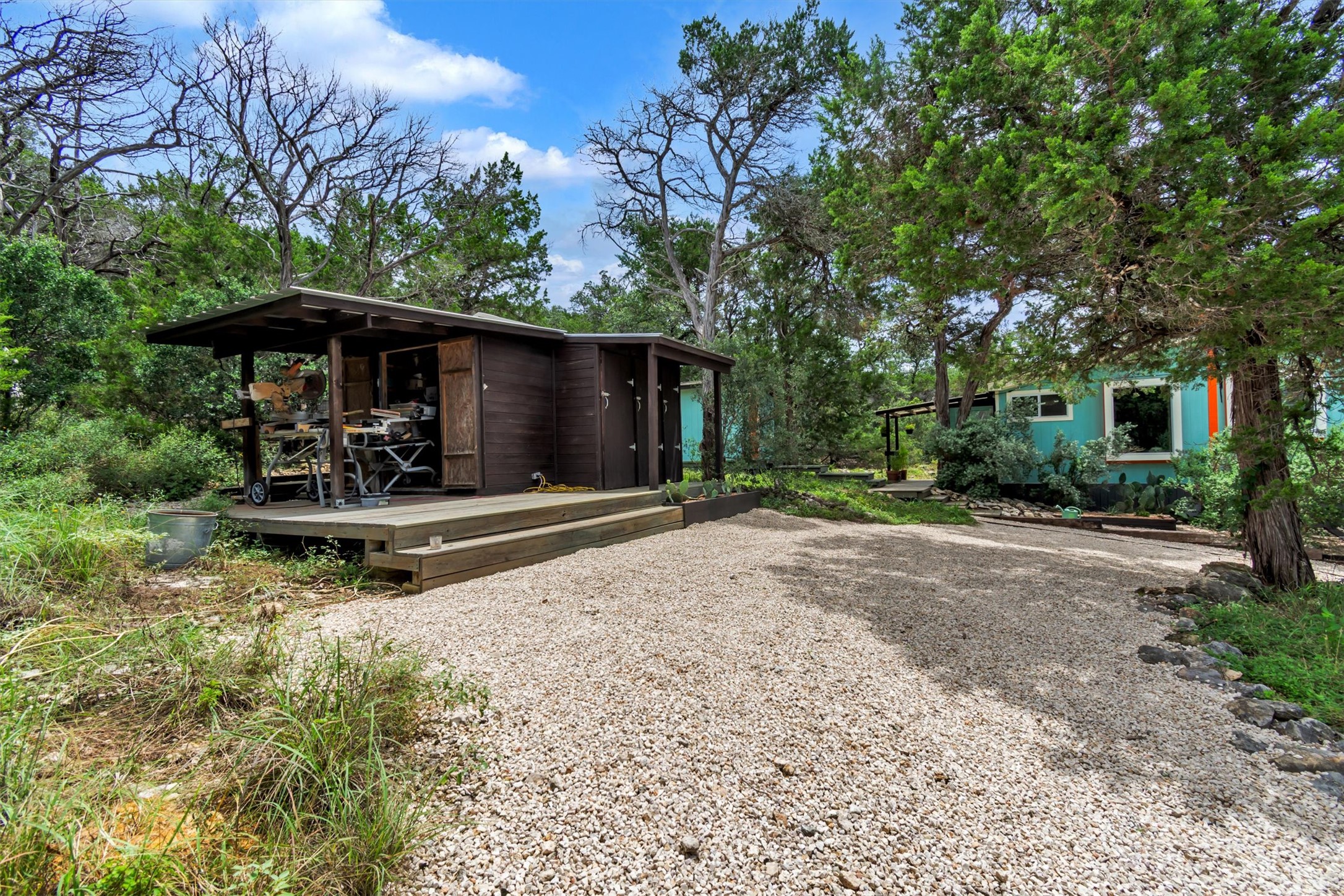 main property photo 34