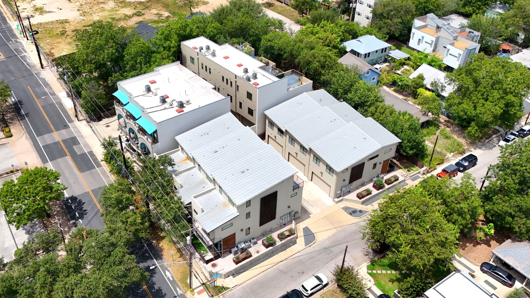 main property photo 26