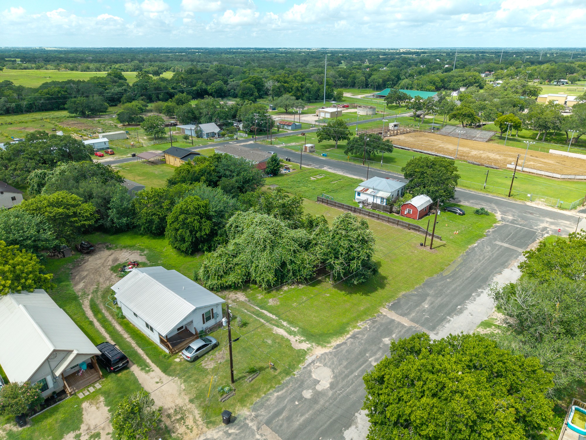 main property photo 10
