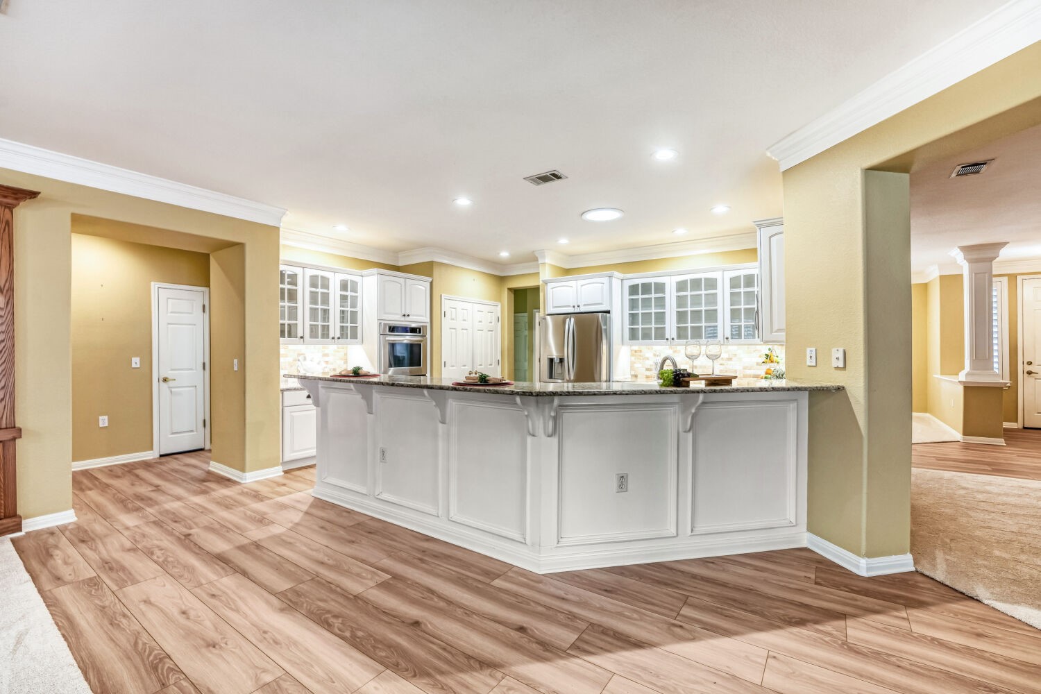 main property photo 9