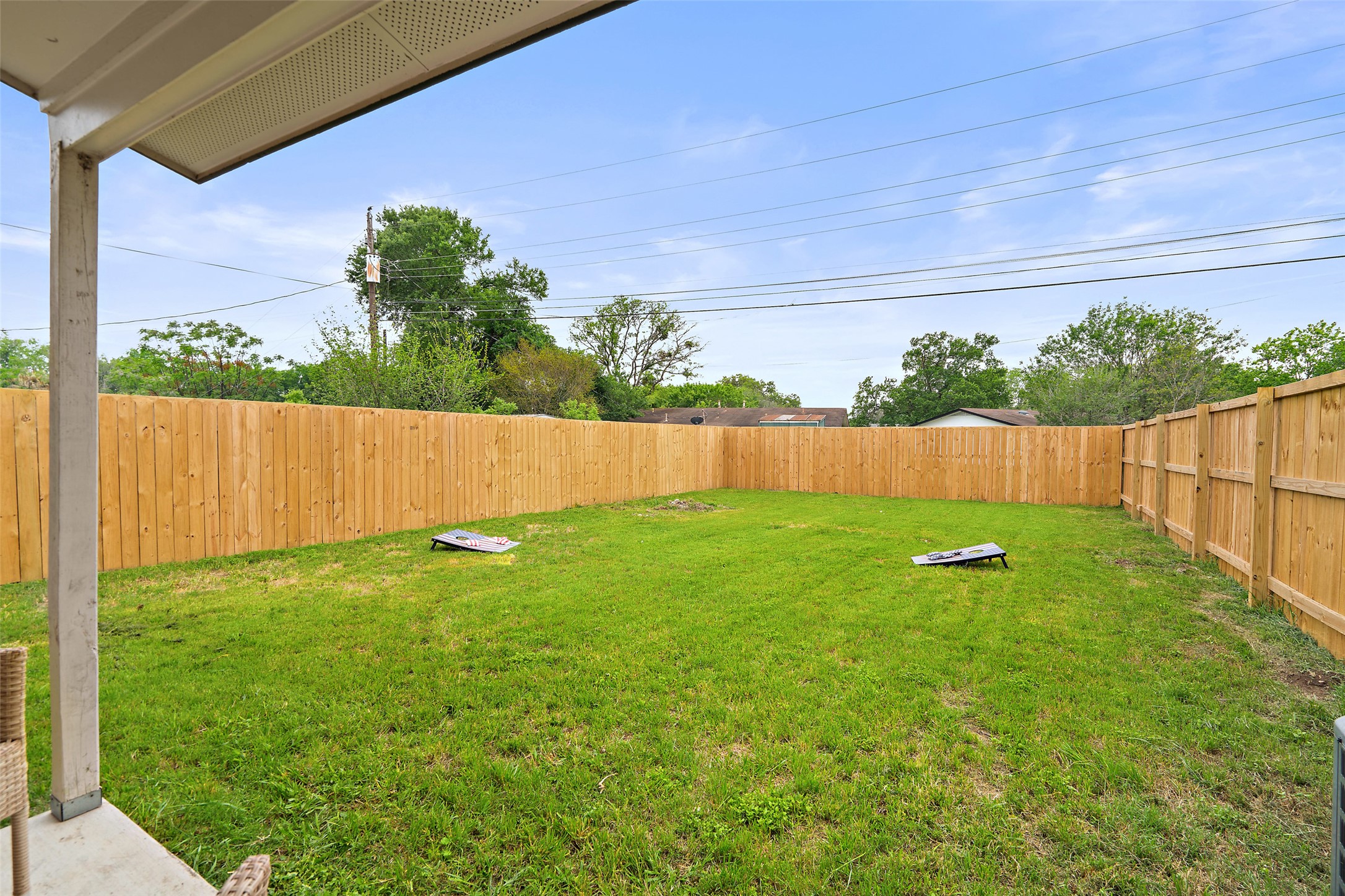 main property photo 16