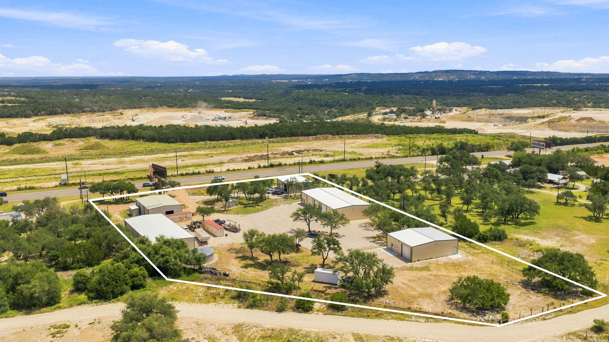 main property photo 10