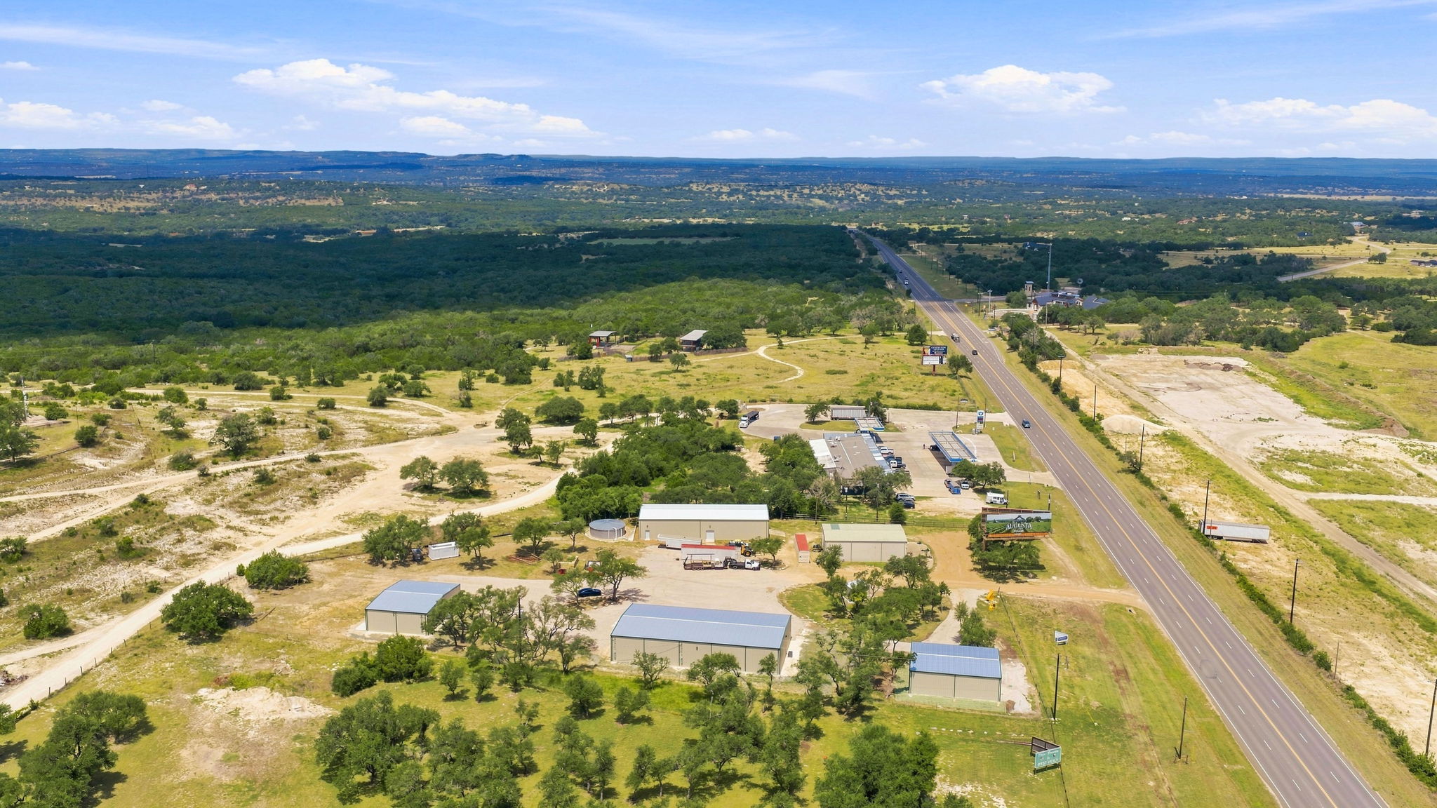 main property photo 7