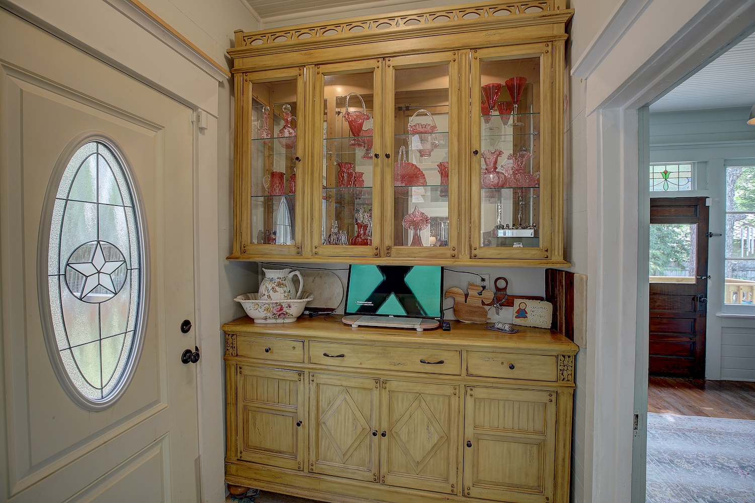 main property photo 31