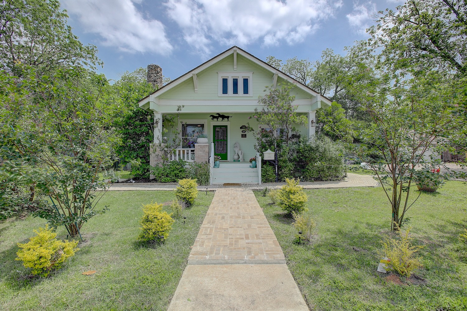 main property photo 6