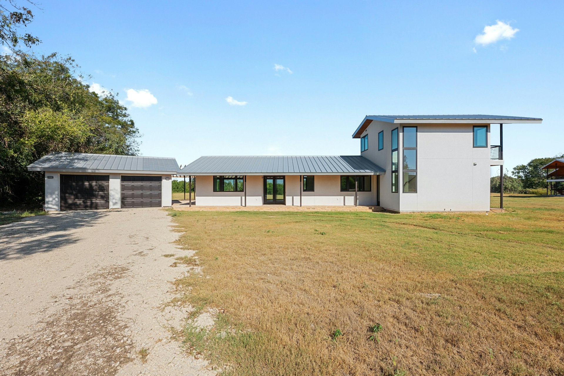 main property photo 29
