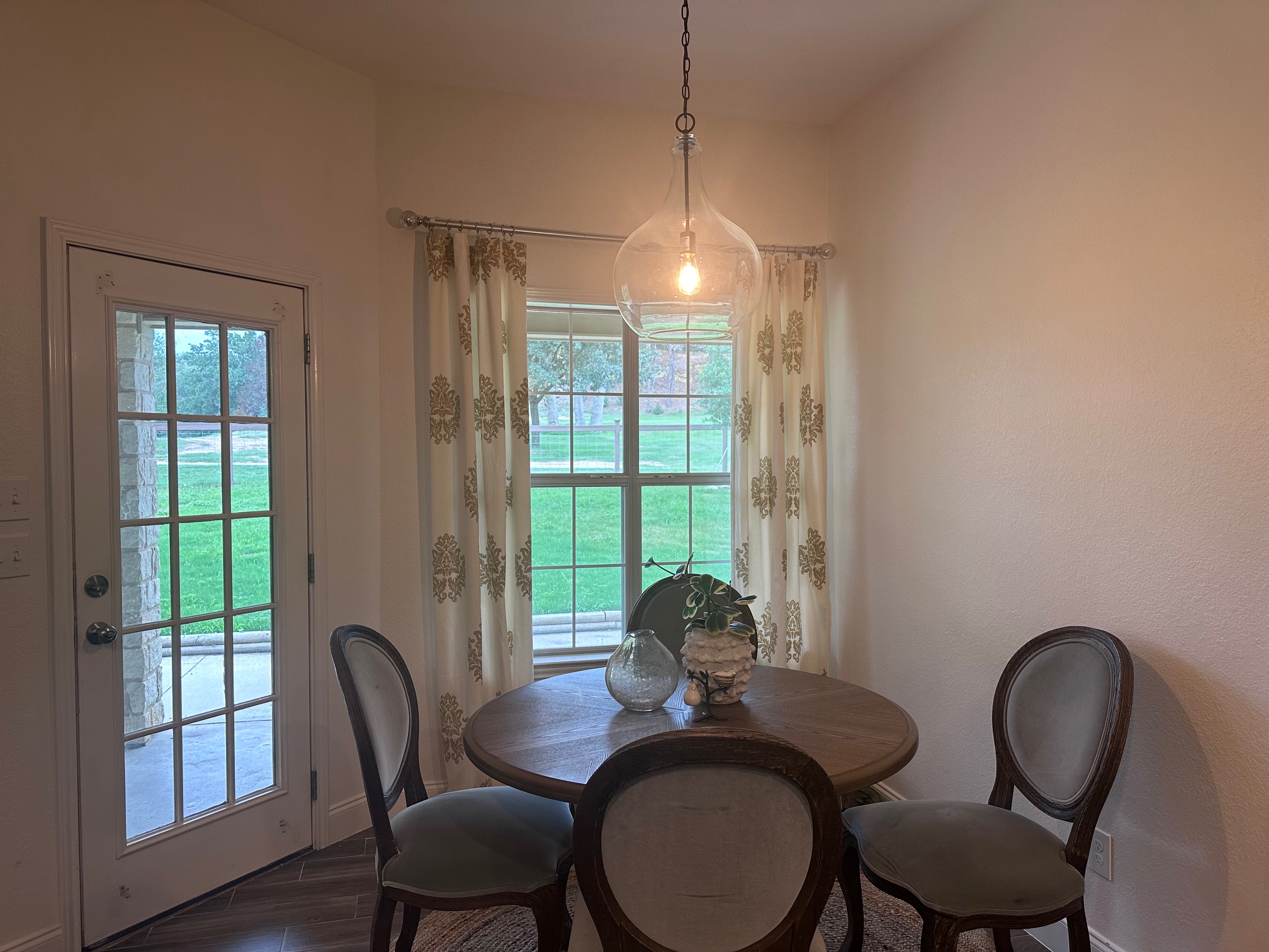 main property photo 12