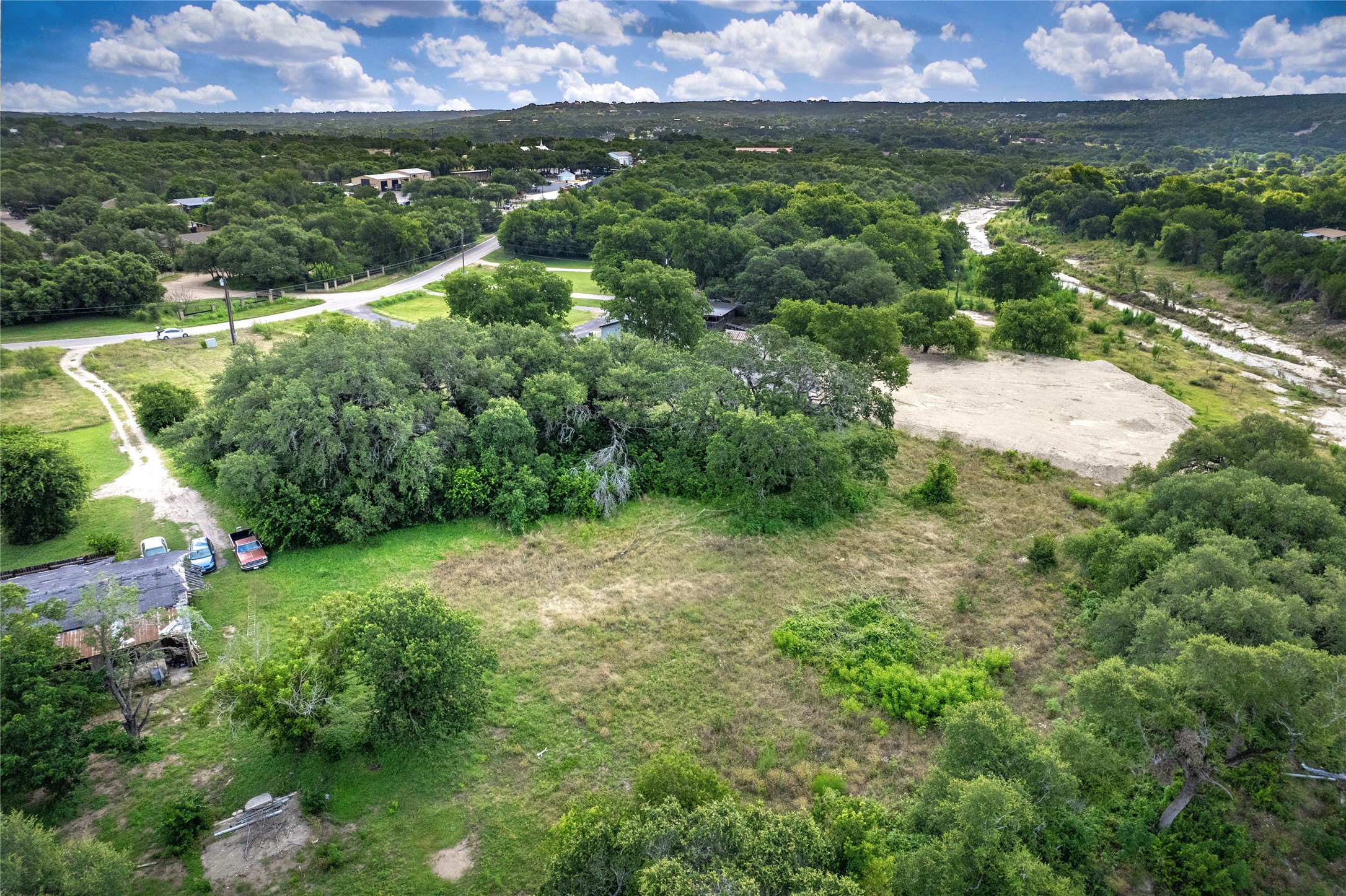 main property photo 6