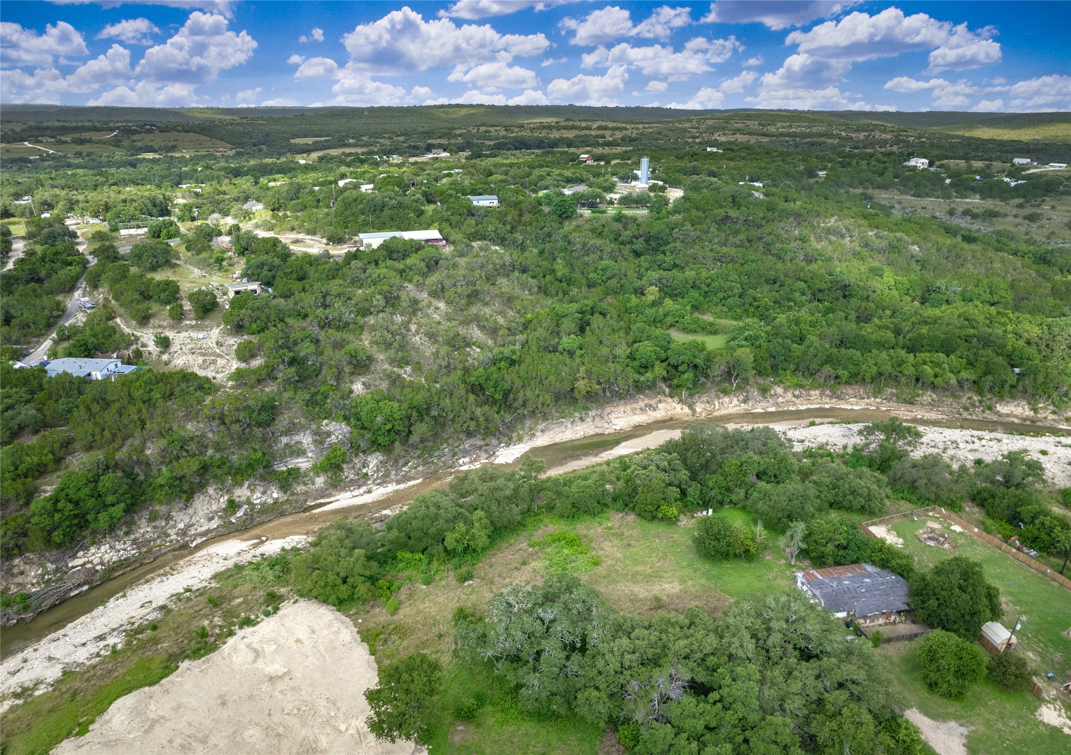 main property photo 8