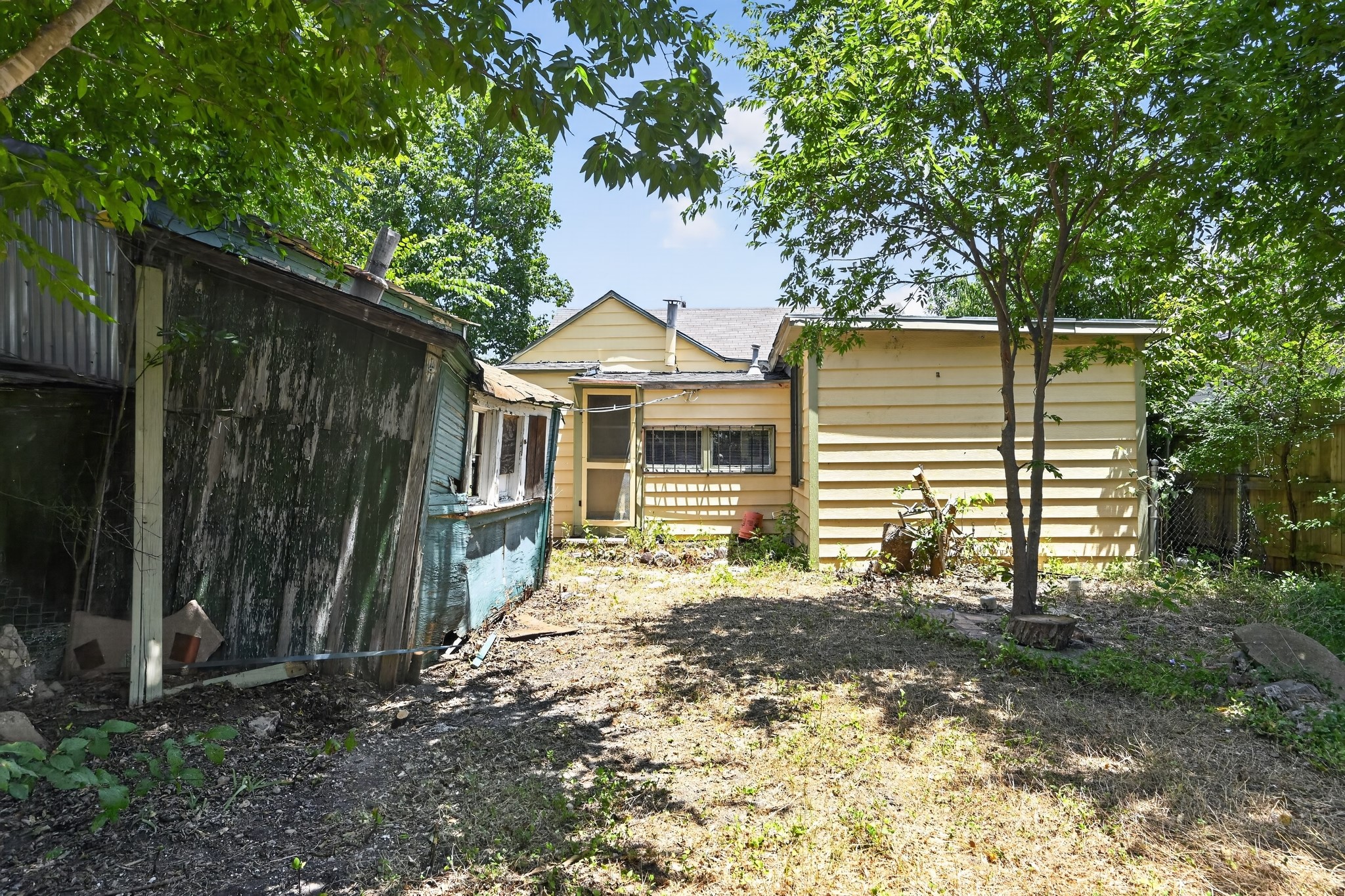 main property photo 38