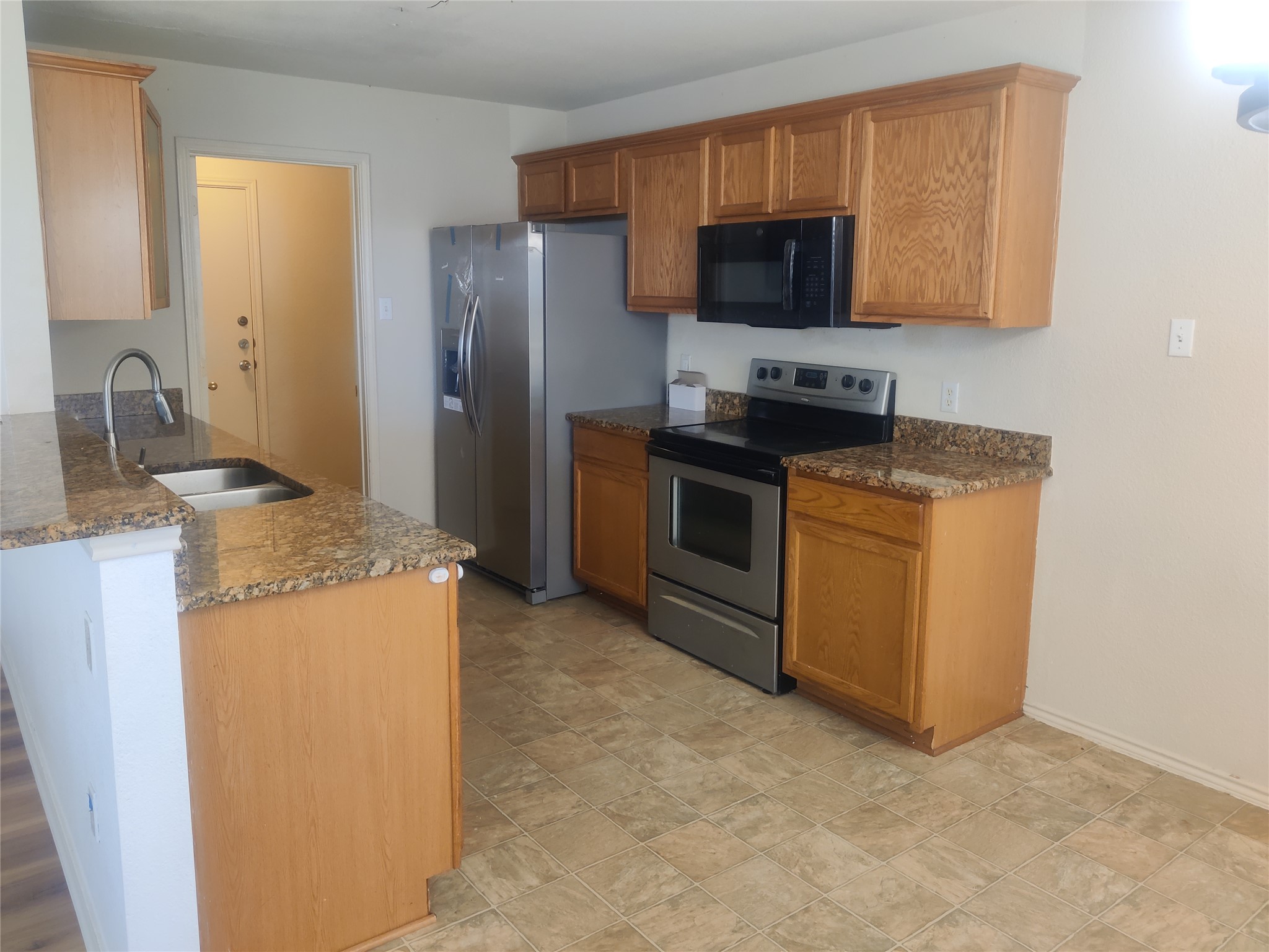 main property photo 7
