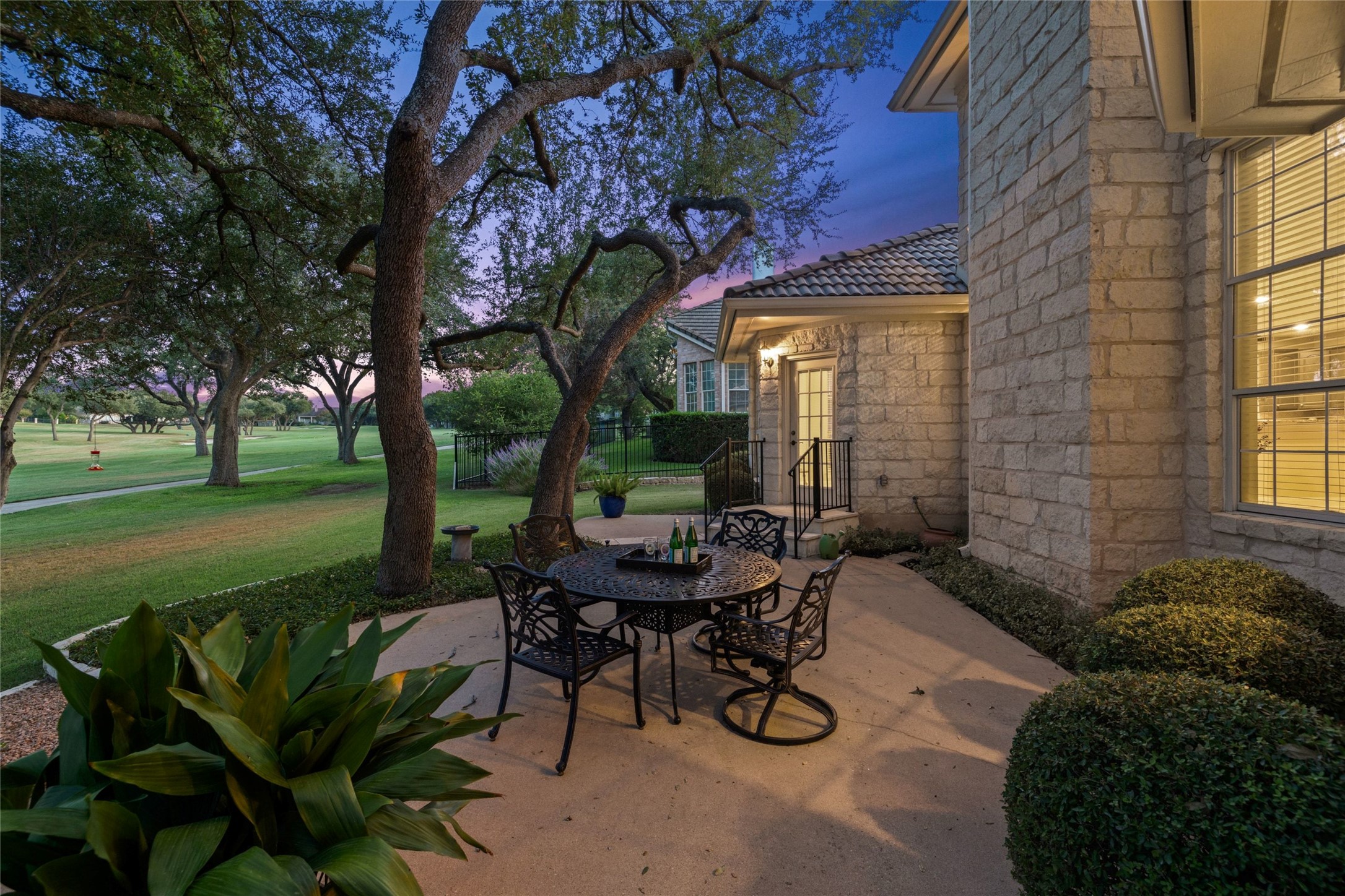 main property photo 30