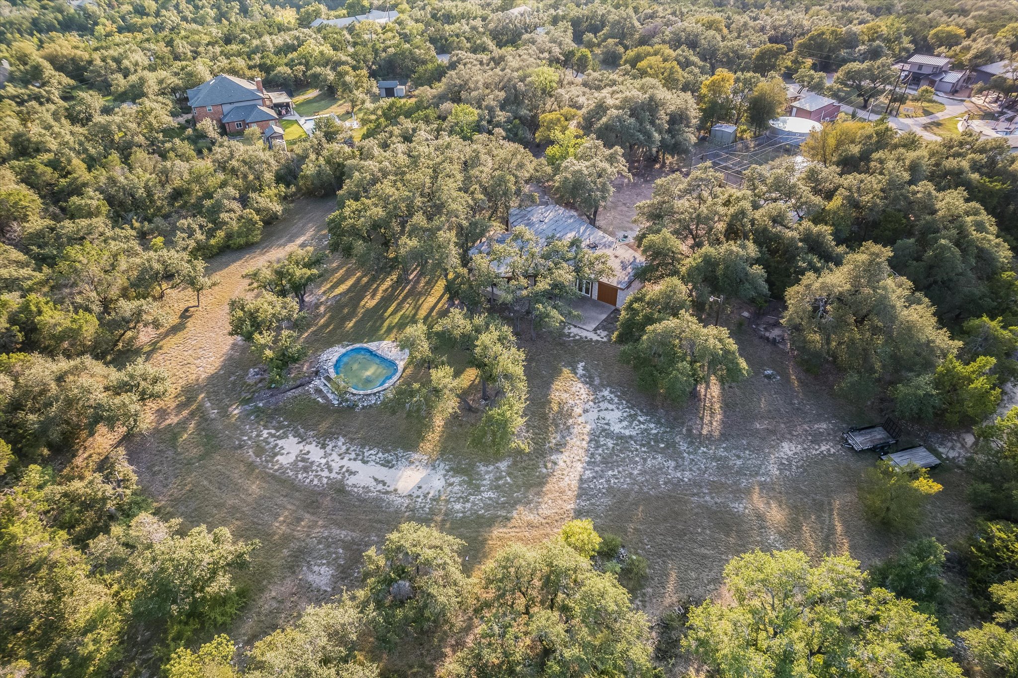 main property photo 9