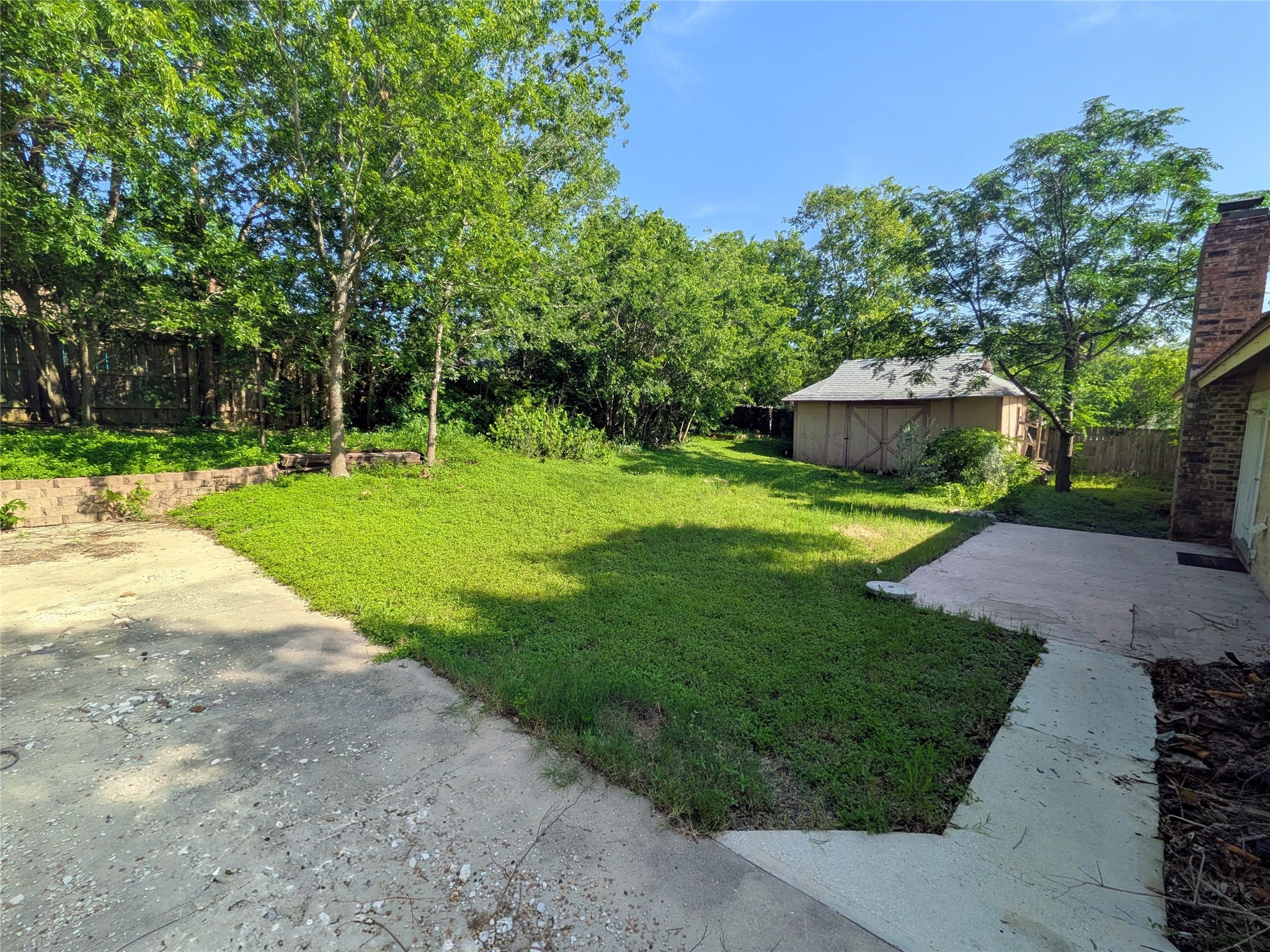 main property photo 22