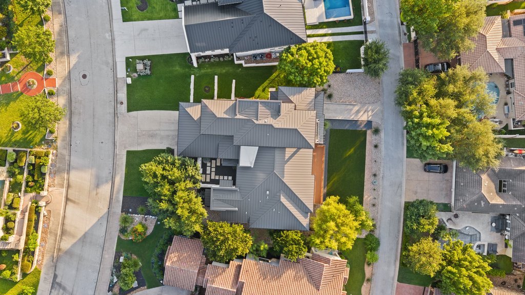 main property photo 39
