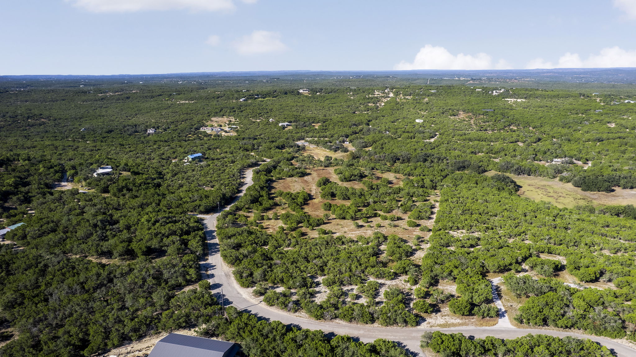 main property photo 27