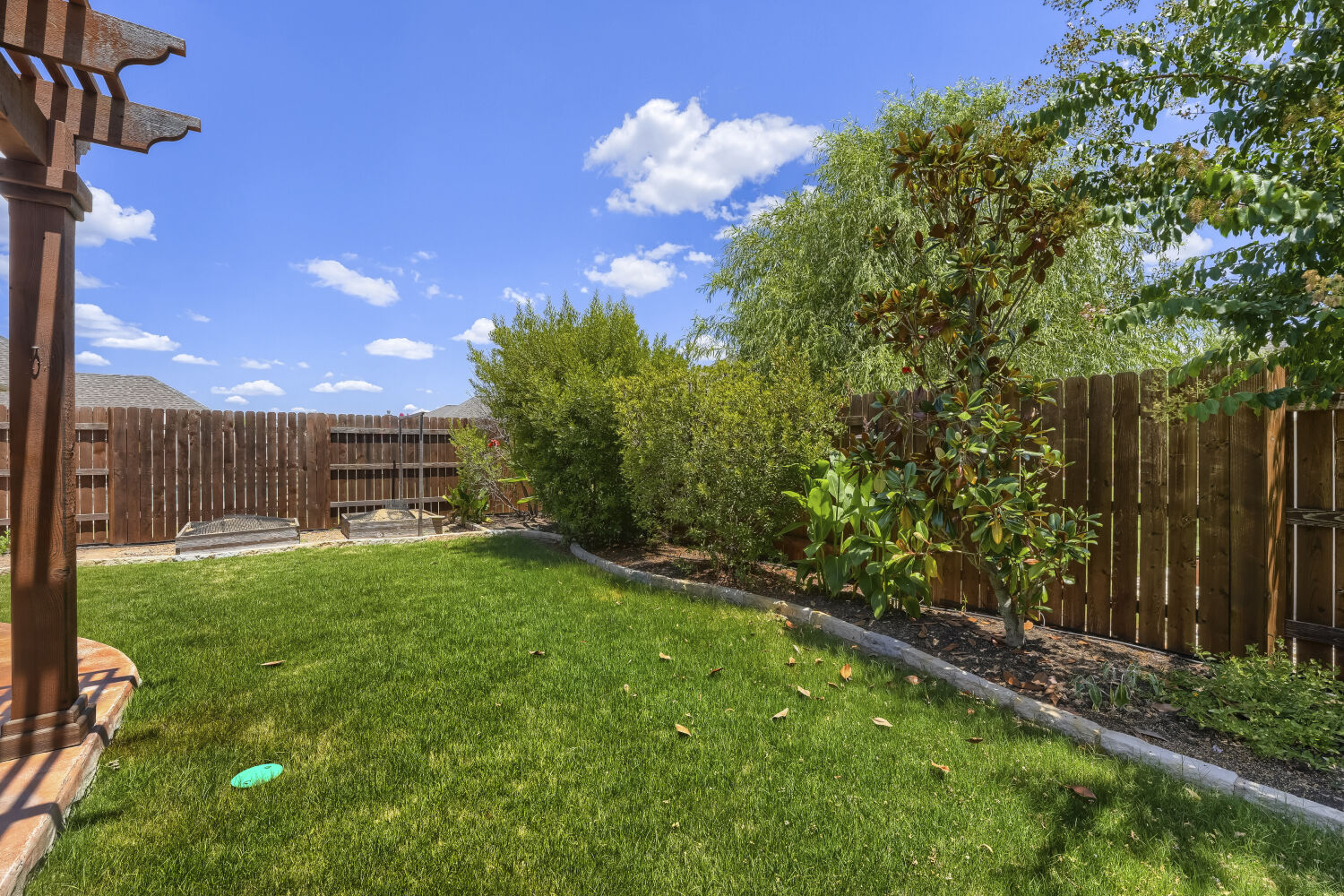 main property photo 31