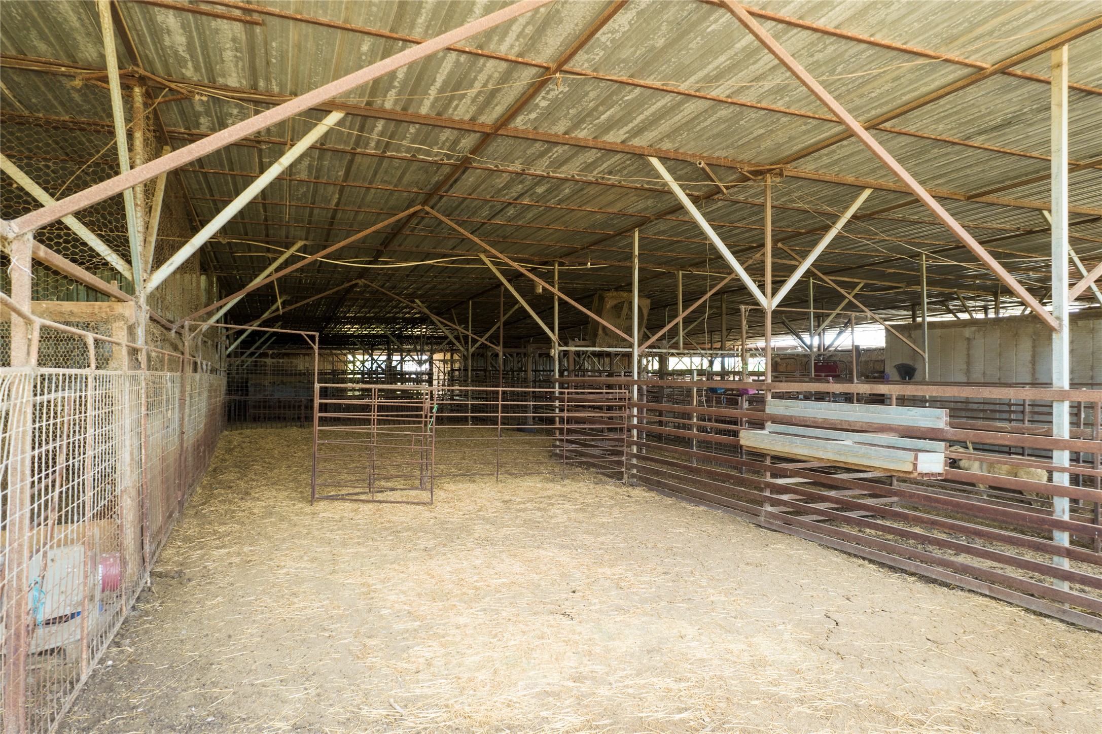 main property photo 10