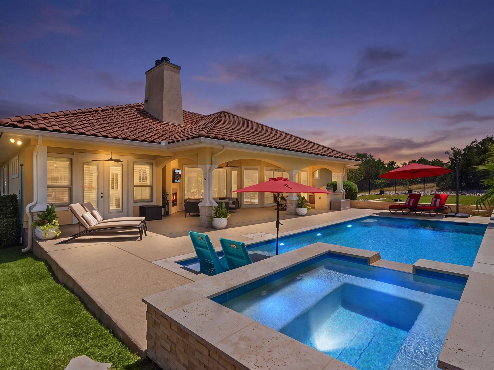 main property photo 29