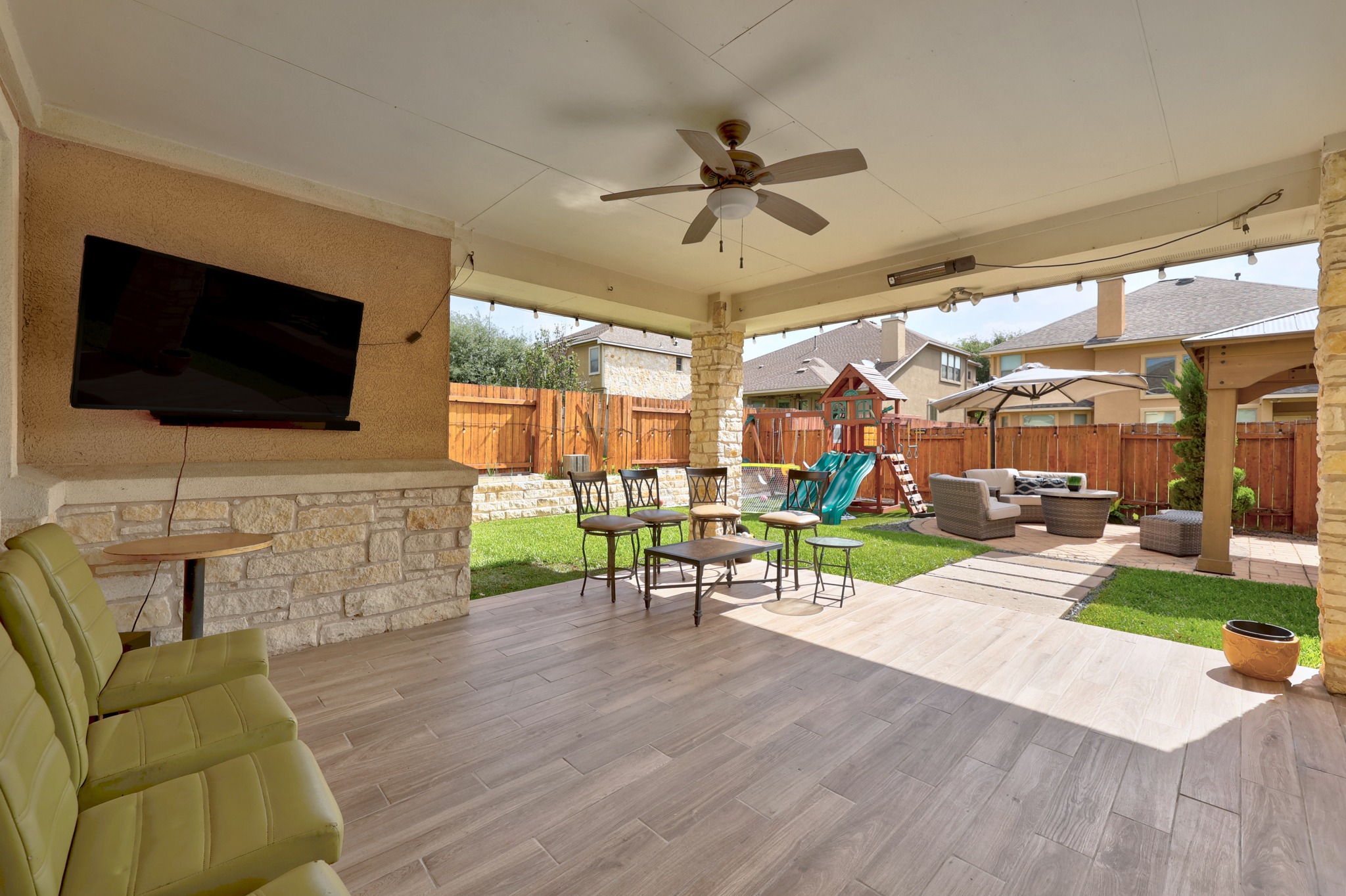main property photo 39