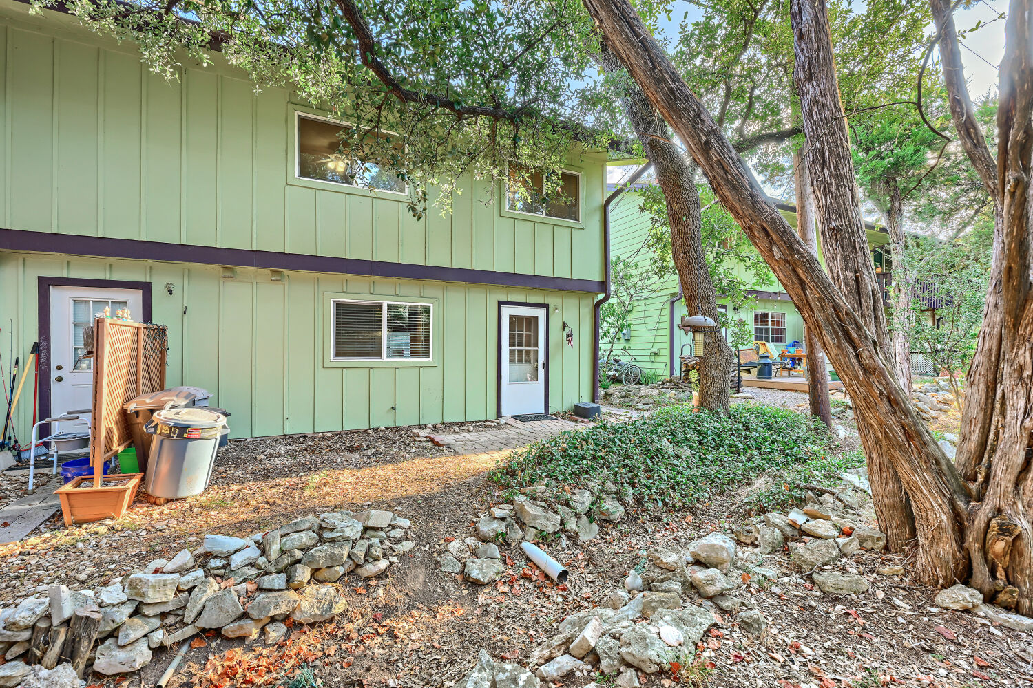 main property photo 24