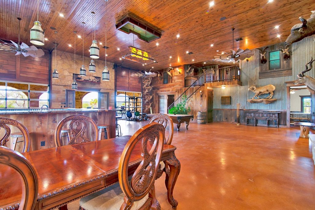 main property photo 24
