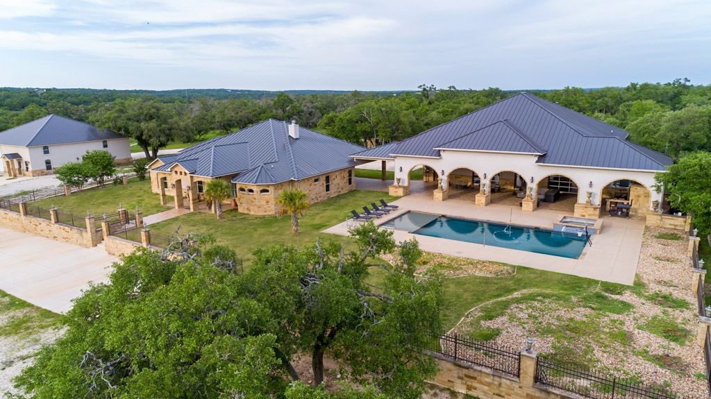 main property photo 38