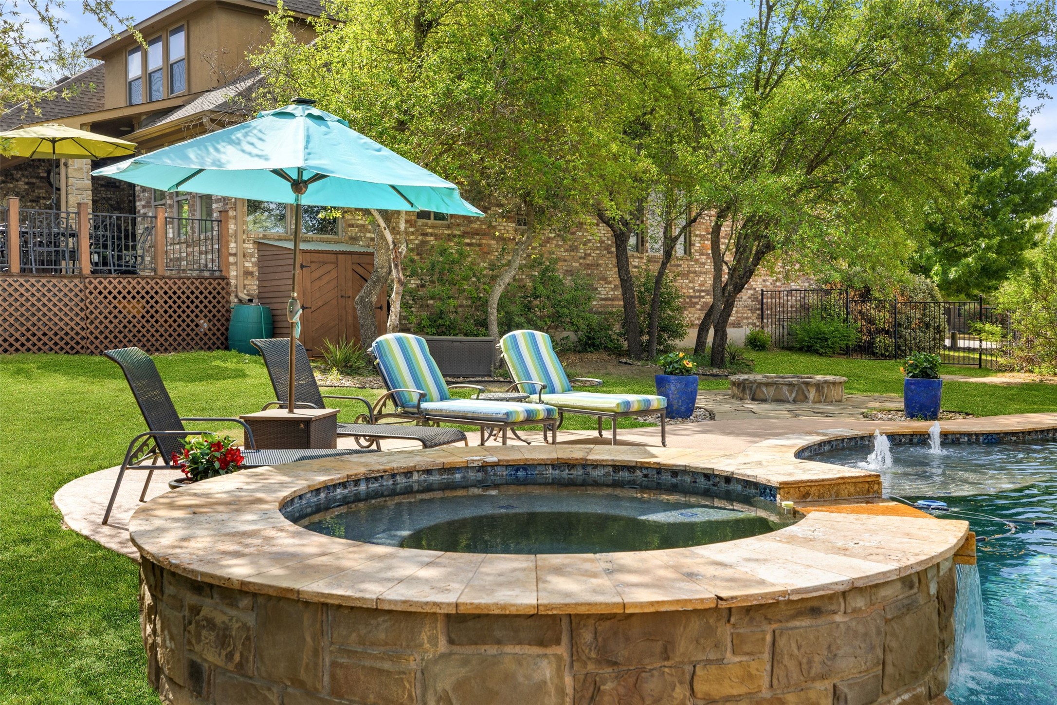main property photo 38