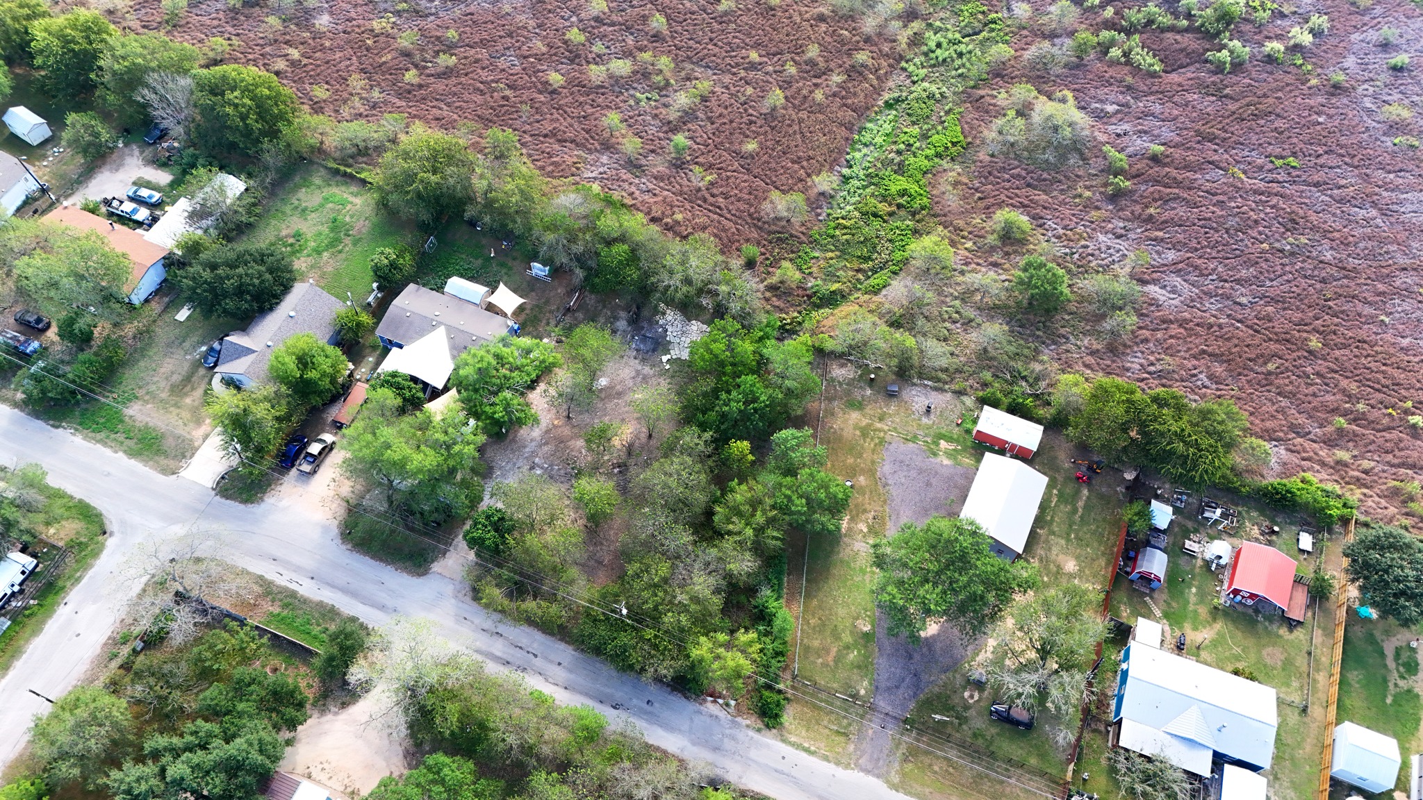 main property photo 4