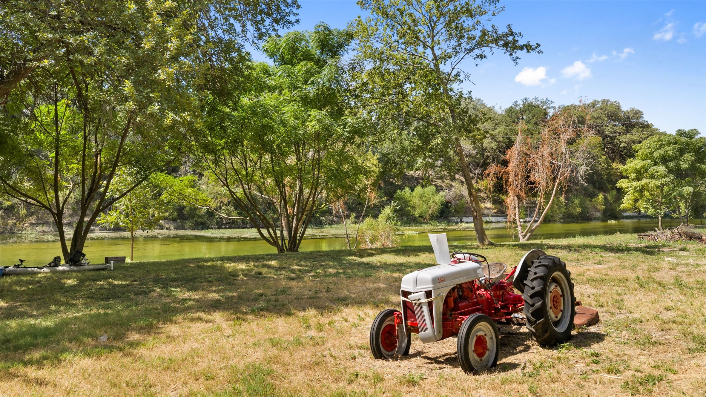 main property photo 34