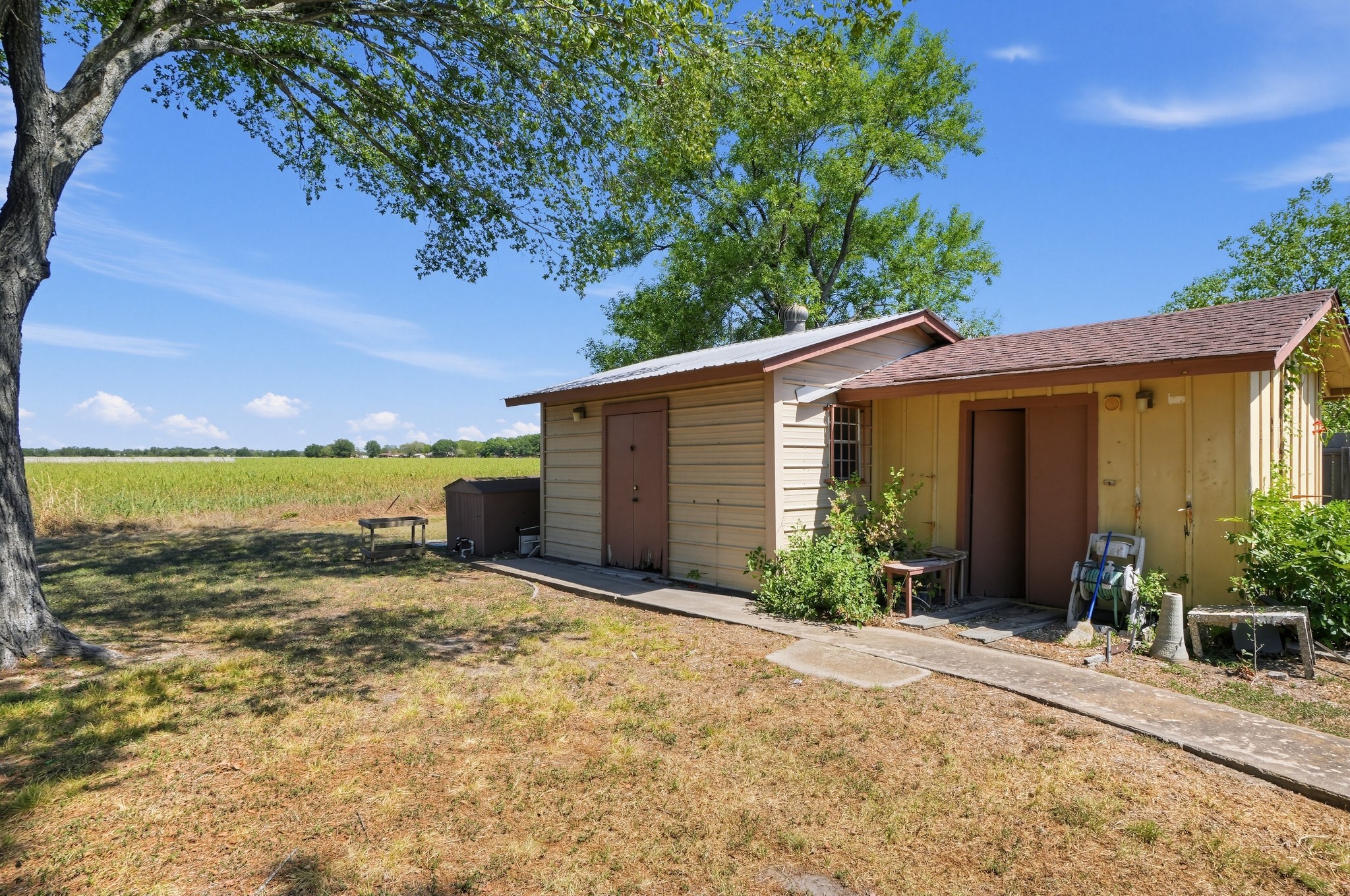 main property photo 24