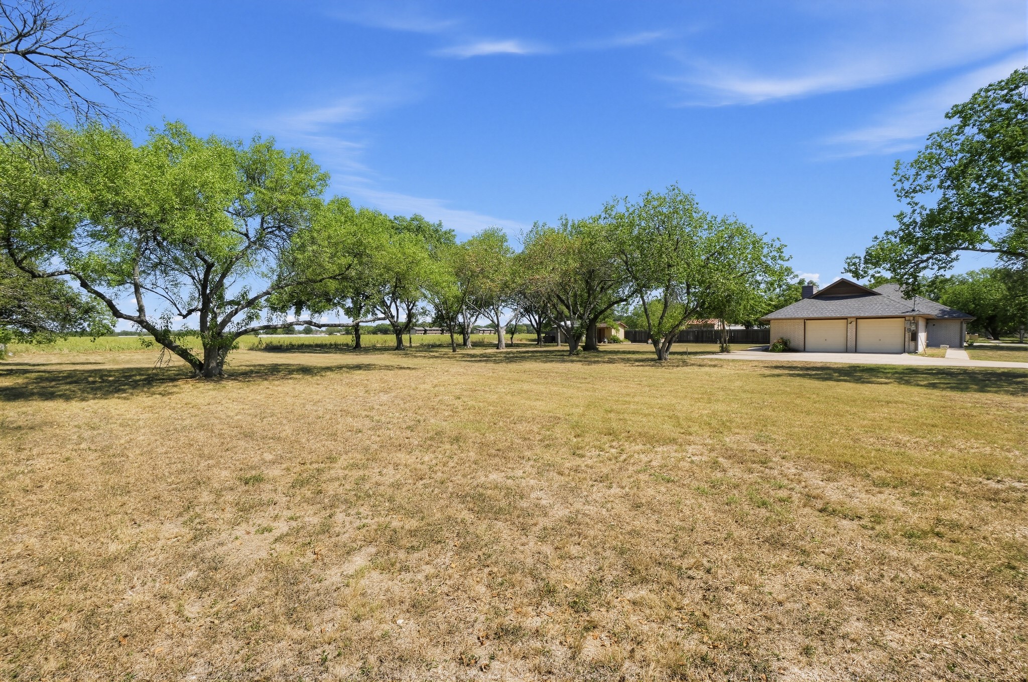 main property photo 29