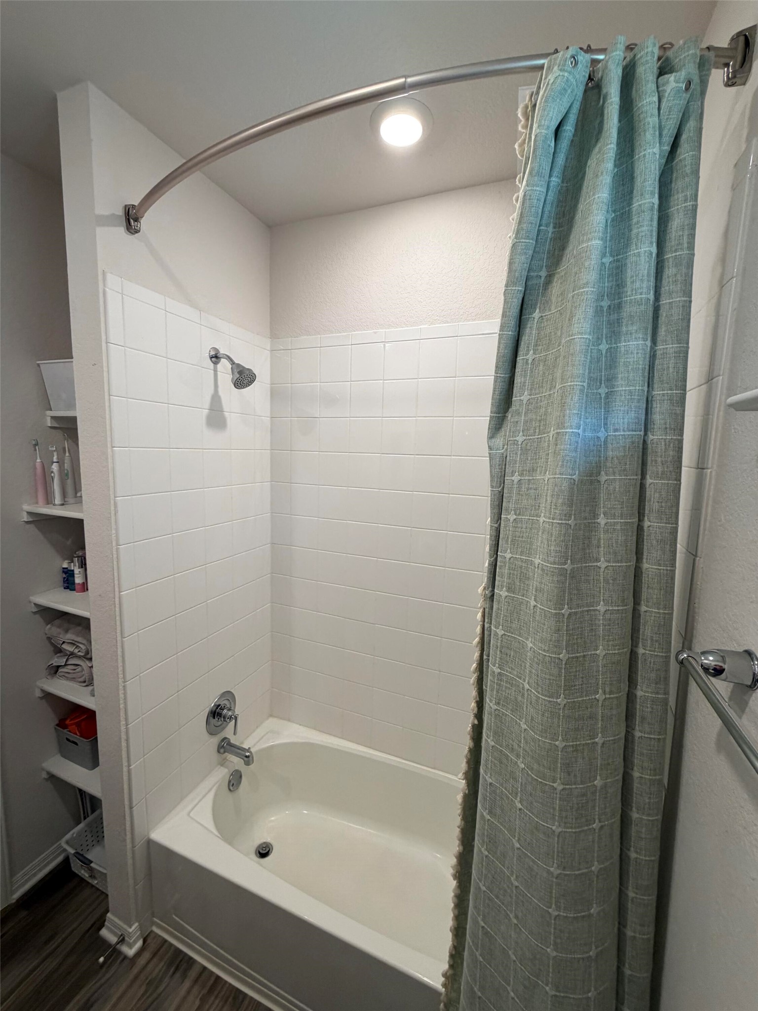 main property photo 21
