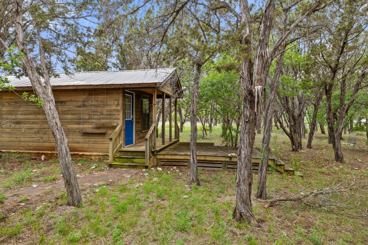 main property photo 21