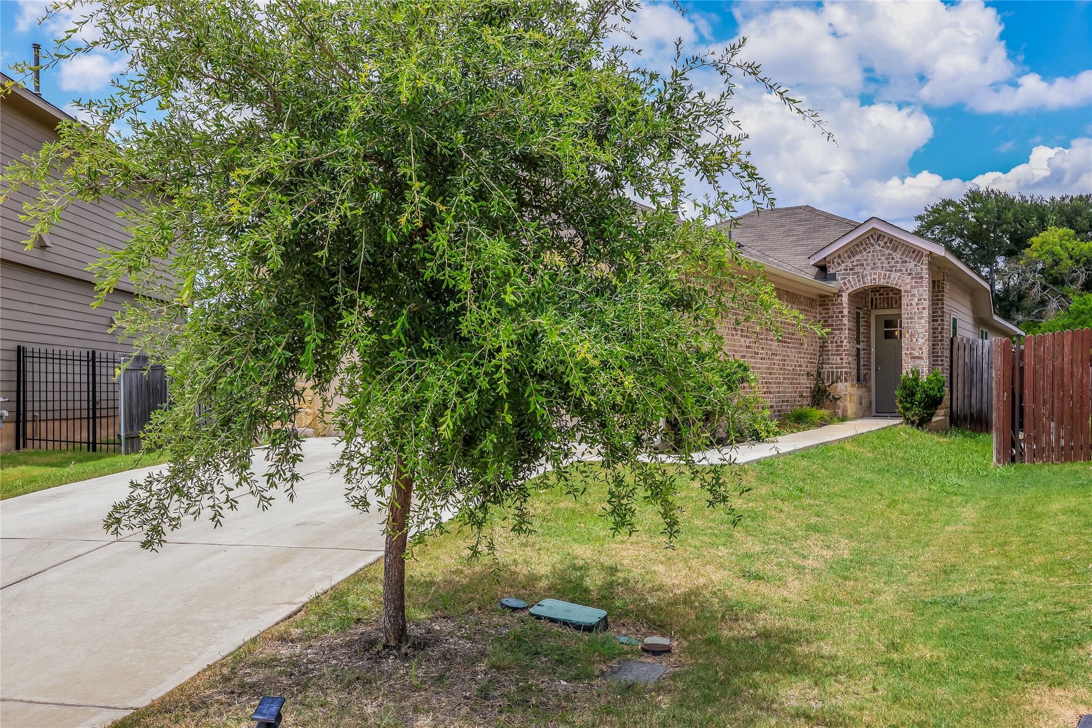 main property photo 7