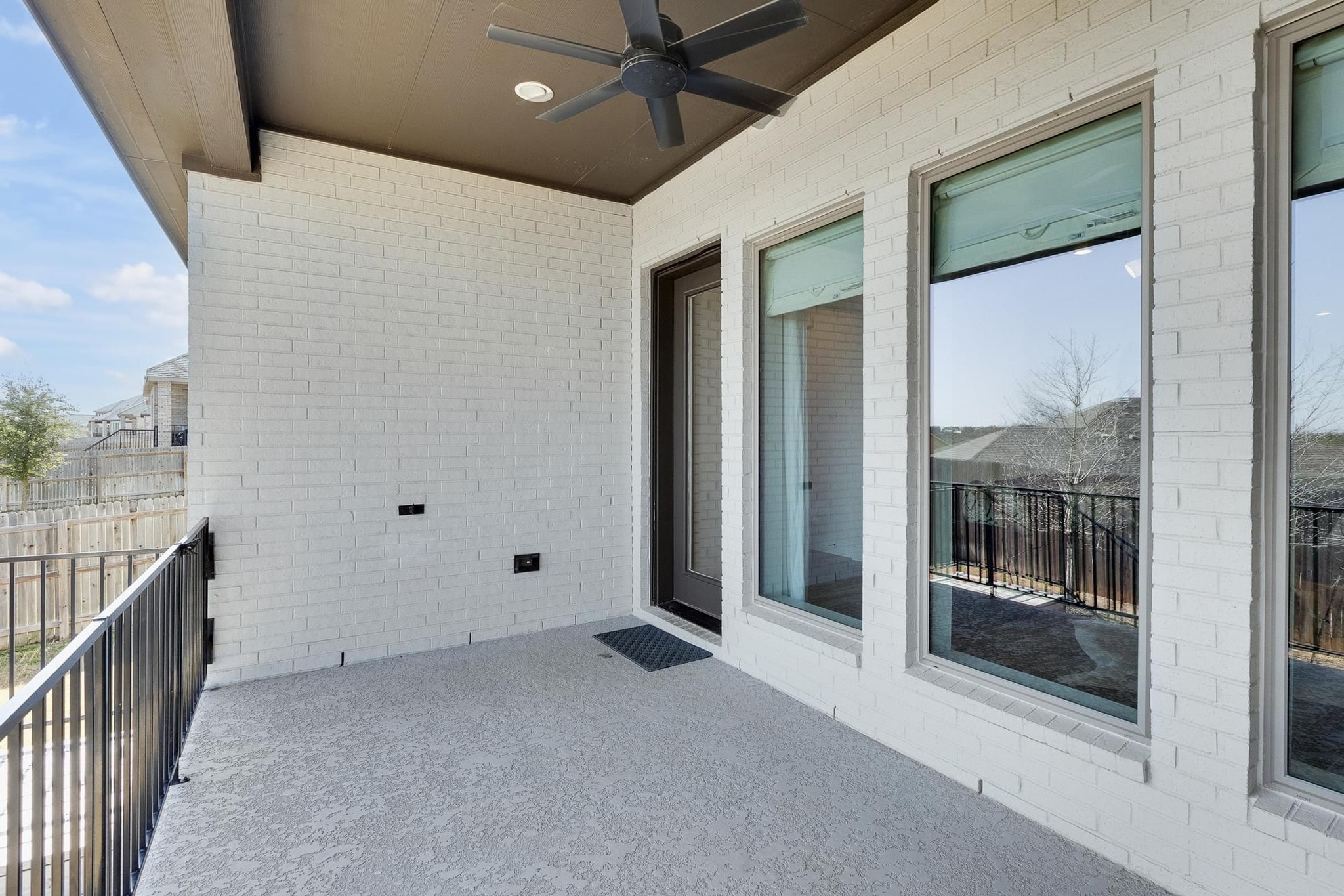 main property photo 35
