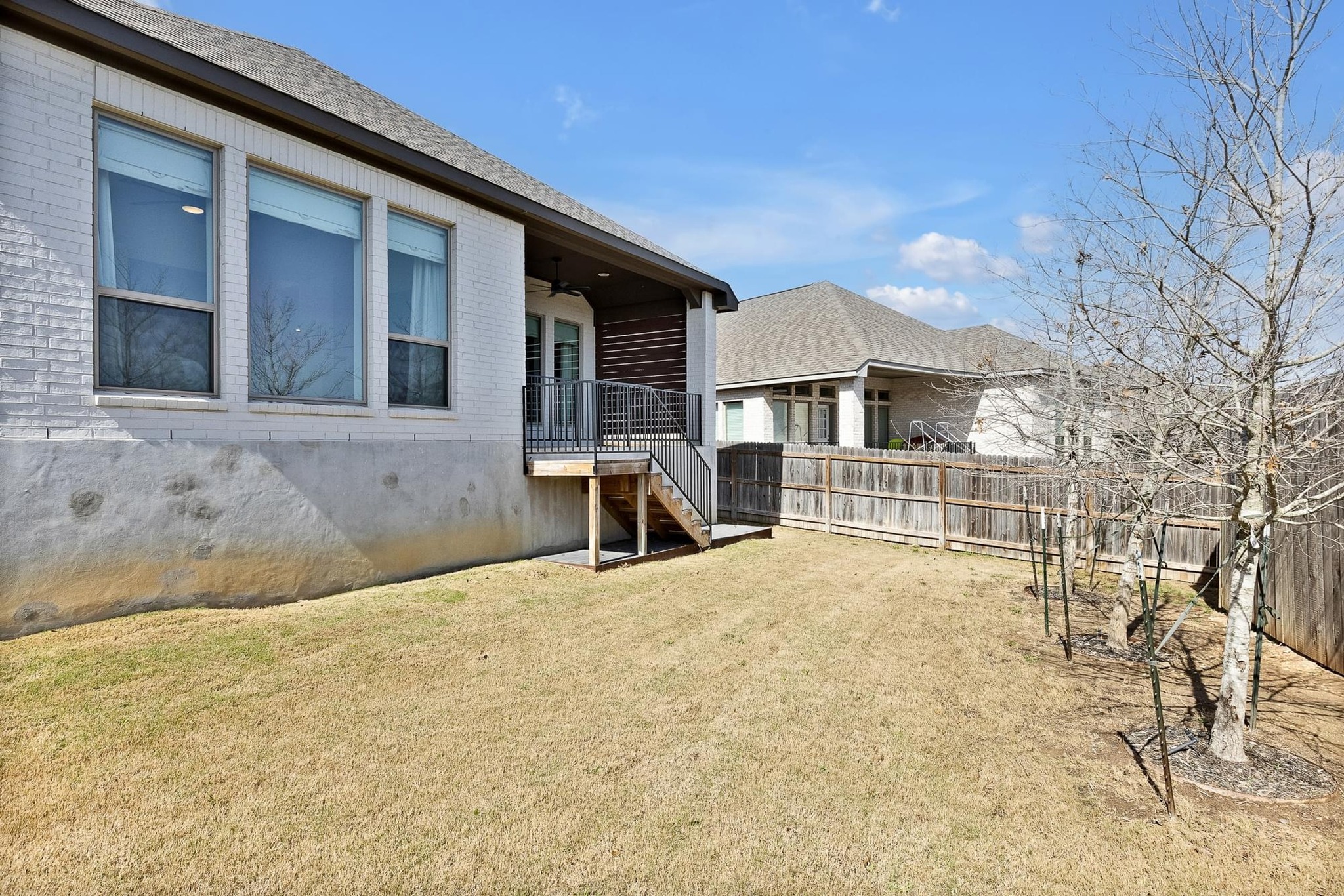 main property photo 37
