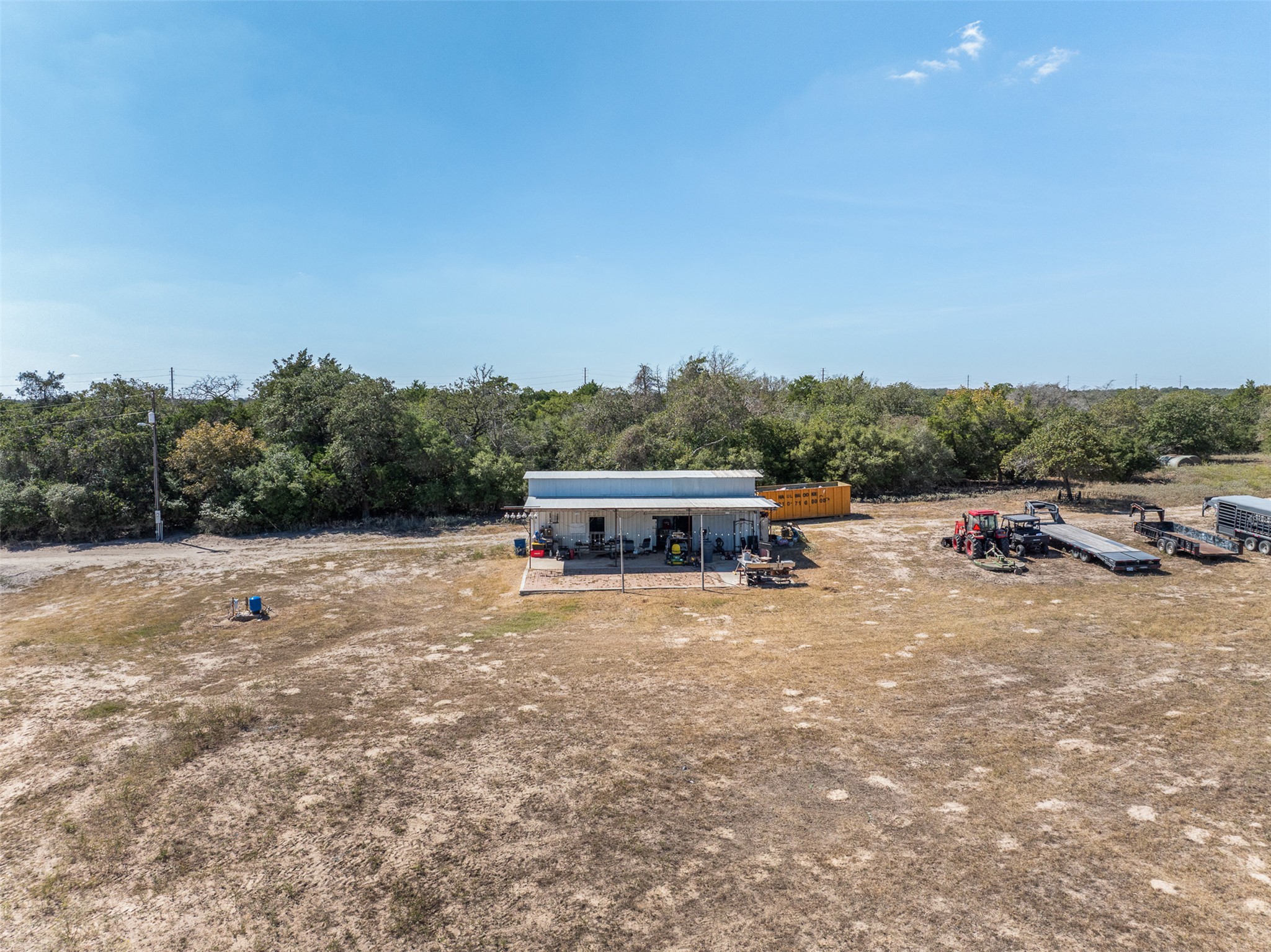 main property photo 11