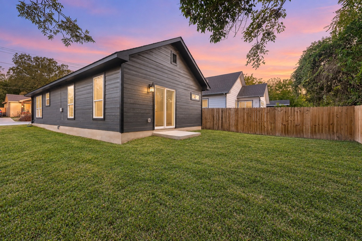main property photo 27