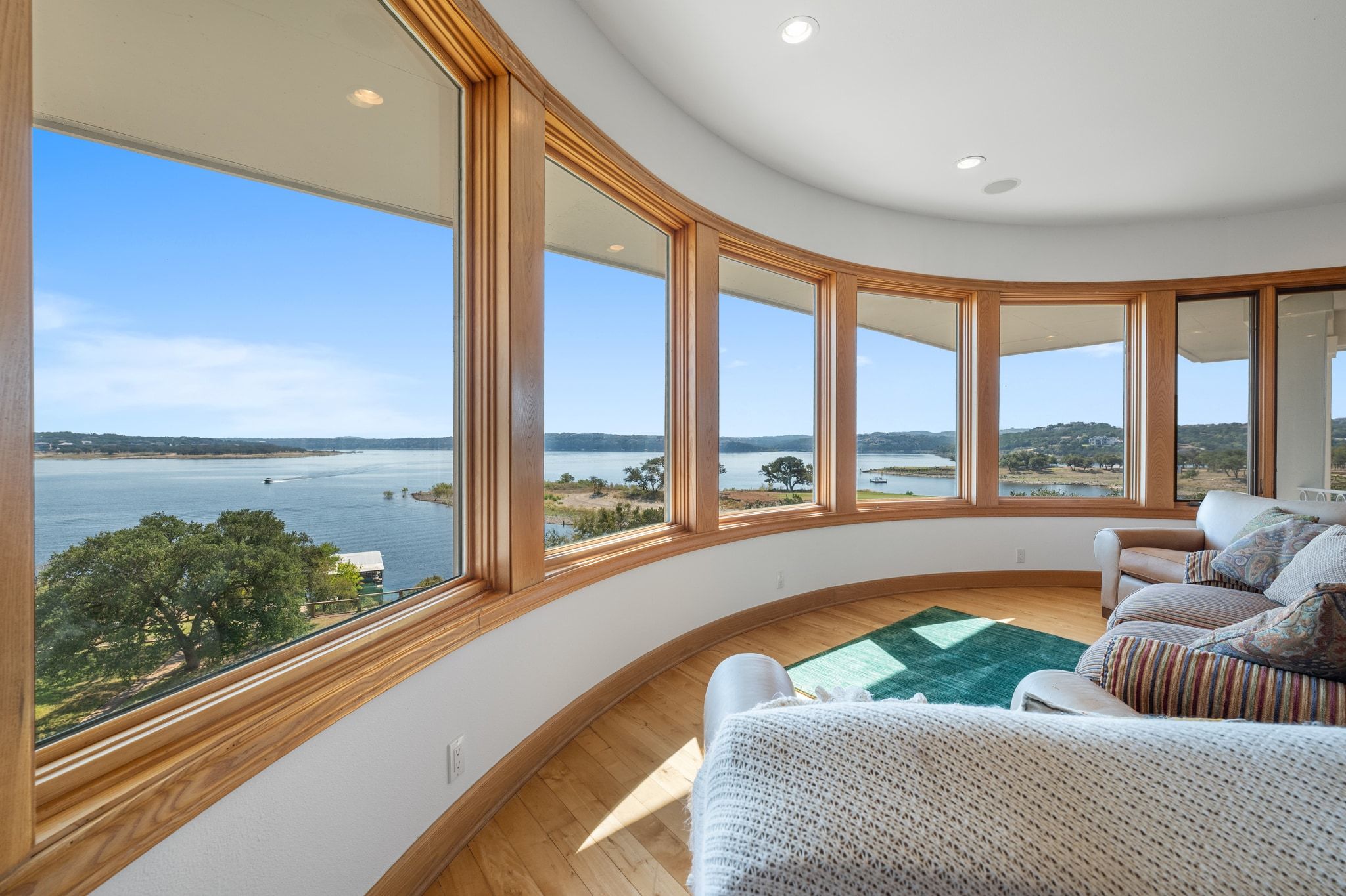 main property photo 20